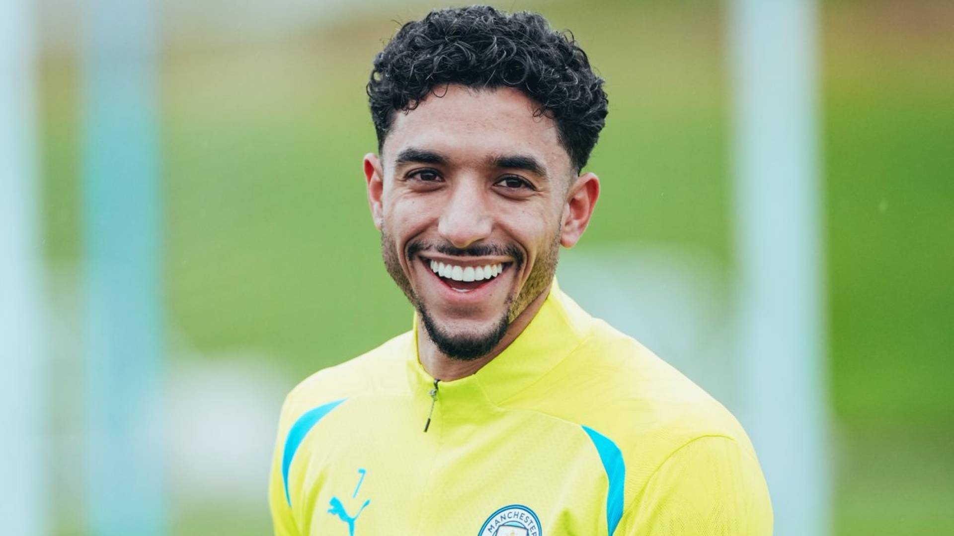 المهاجم المصري عمر مرموش نجم مانشستر سيتي ومنتخب مصر