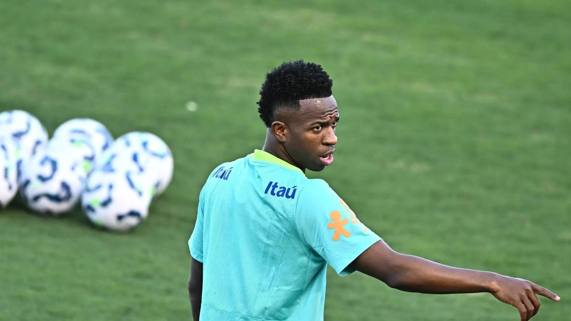 فينيسوس جونيور