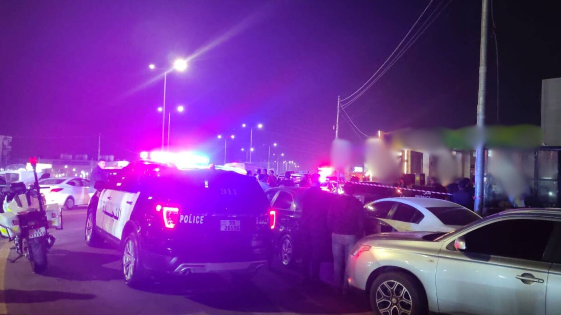 جانب من حادثة اشتعال مادة نفطية