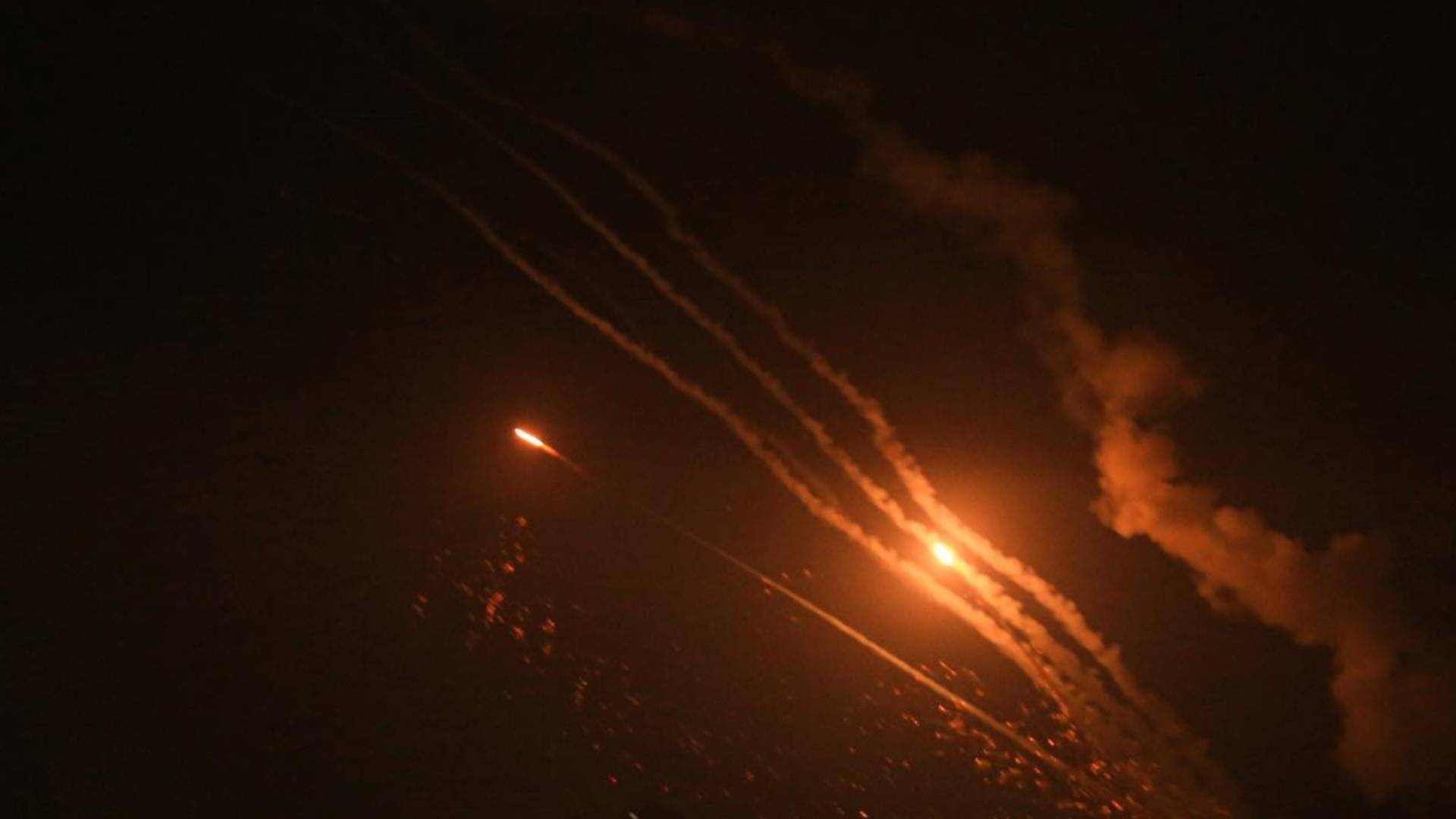 رشقة صاروخية