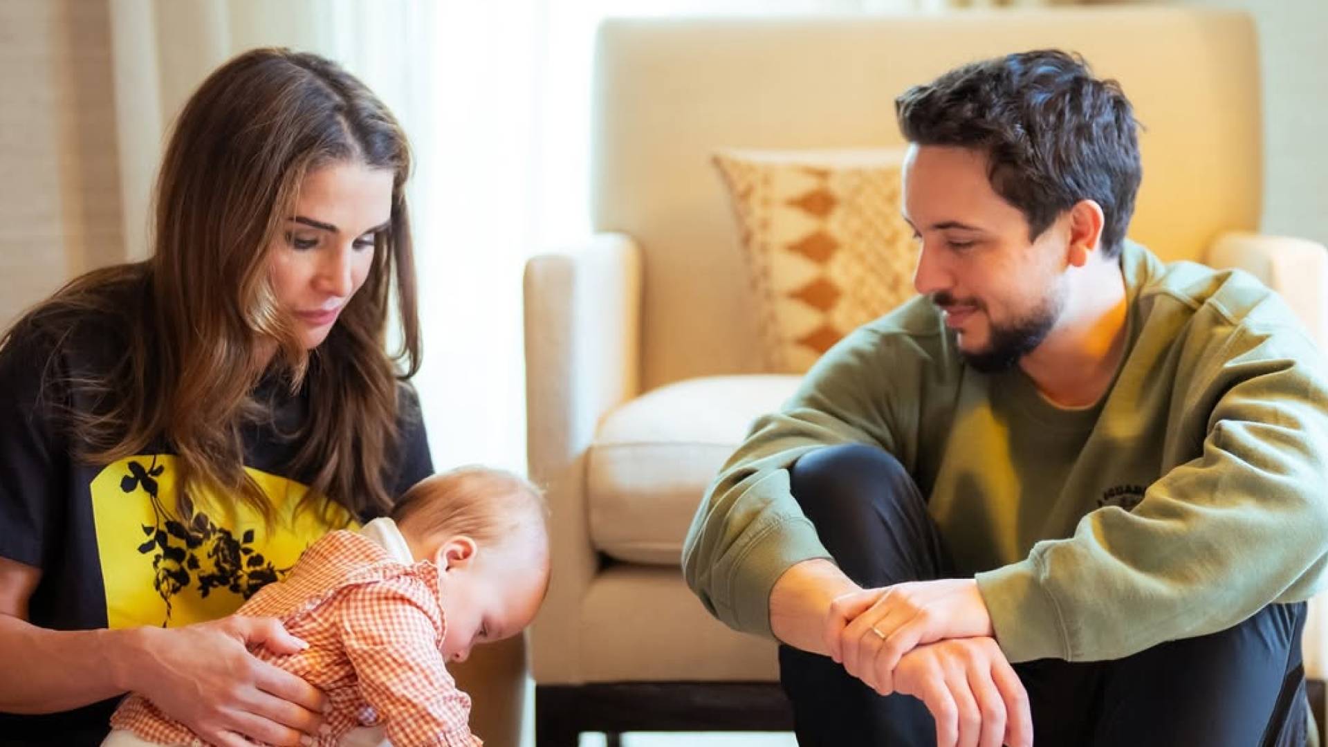 ولي العهد: كل عام وأنتما للحياة بهجة وللعطاء عنوان