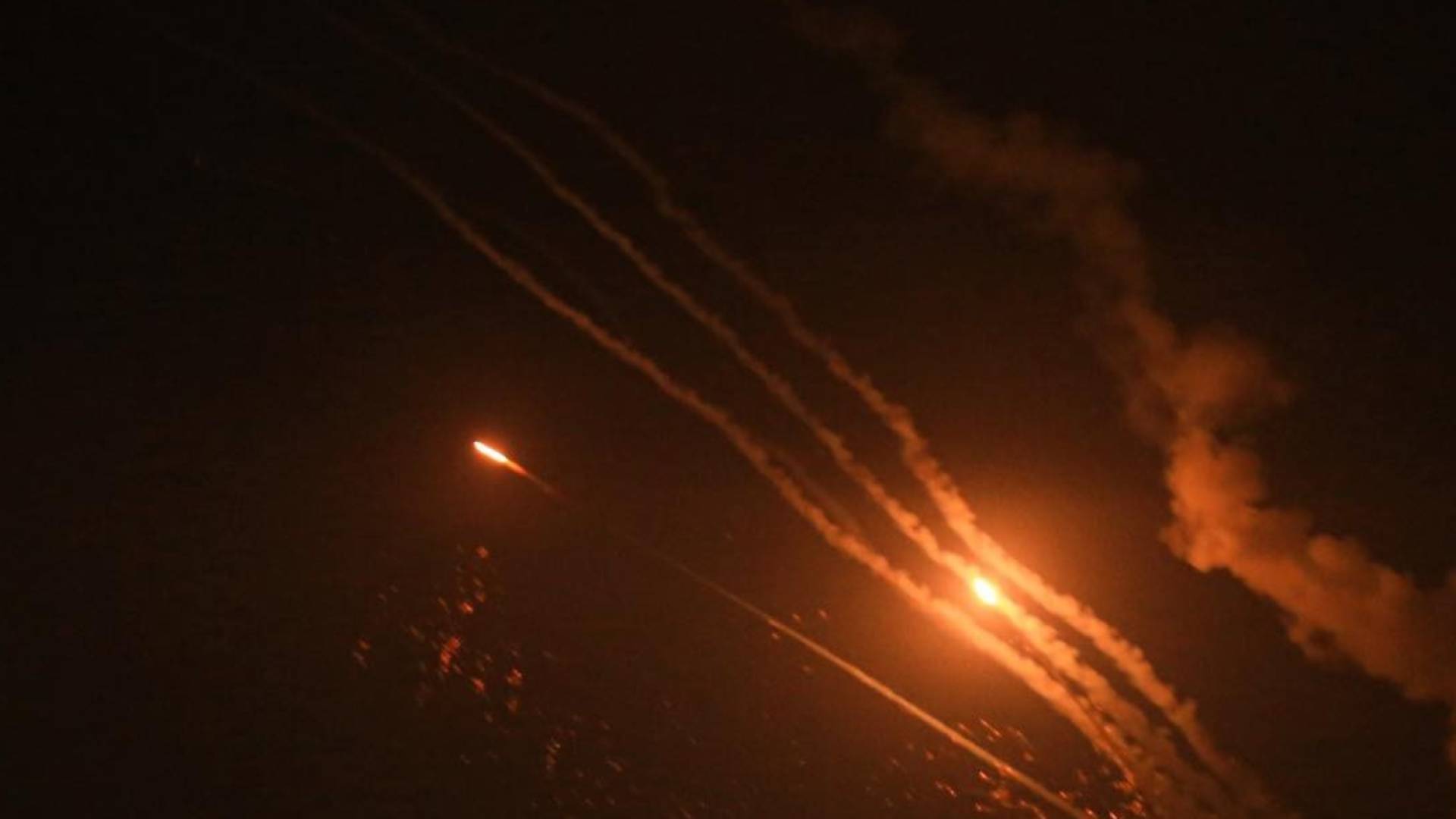 رشقات صاروخية