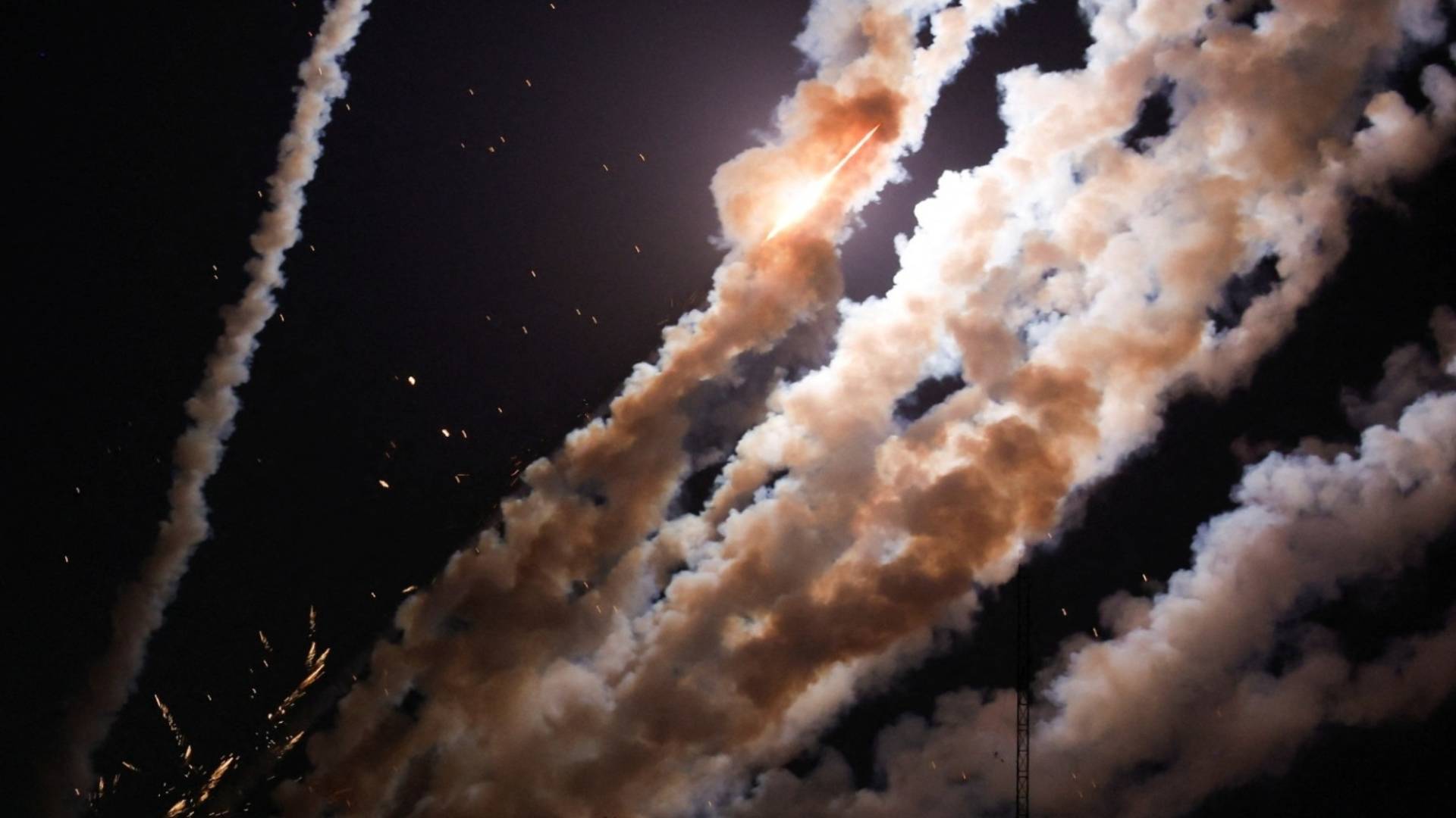 رشقات صاروخية