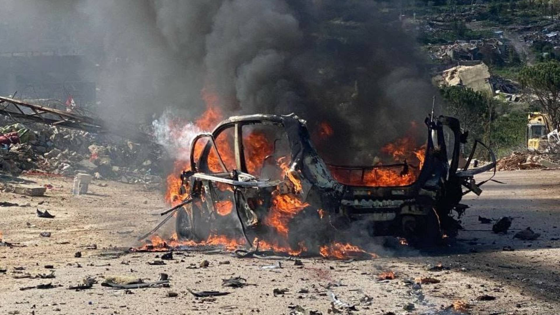 تفجير  سيارة في بلدة عيتا