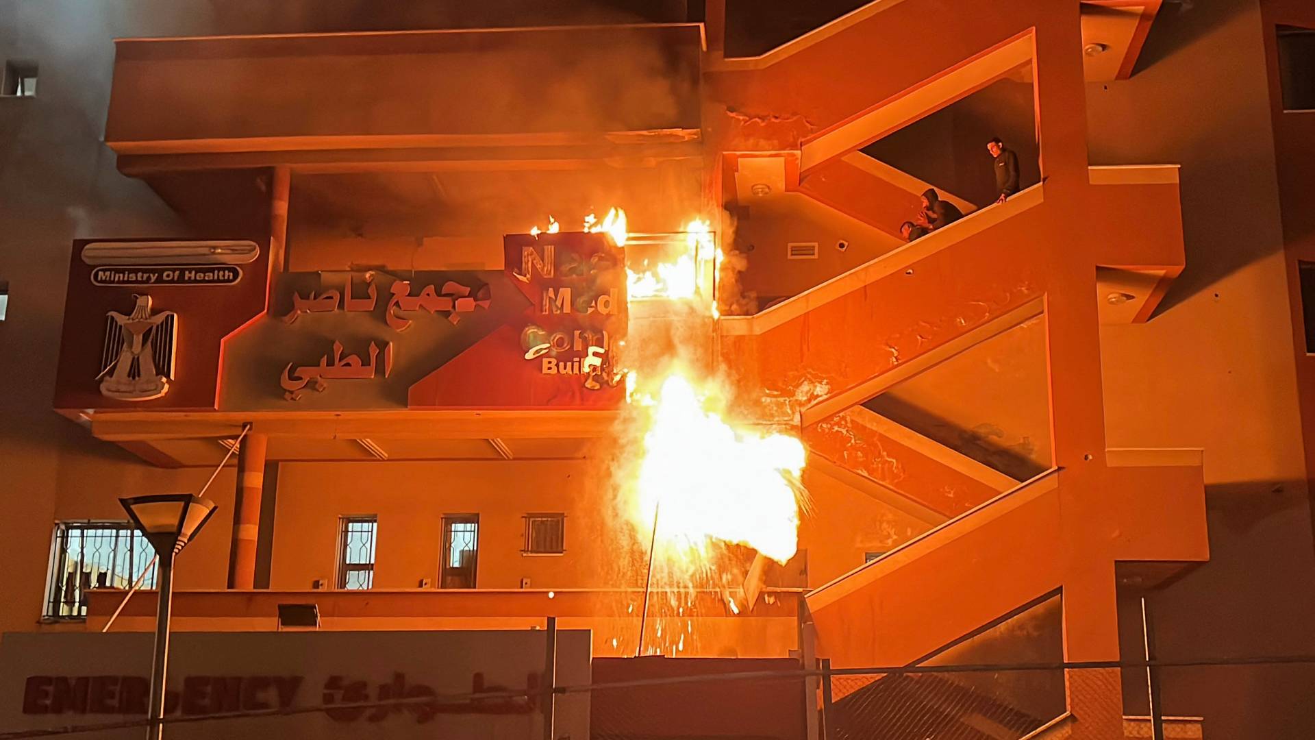 استهداف مستشفى ناصر الطبي