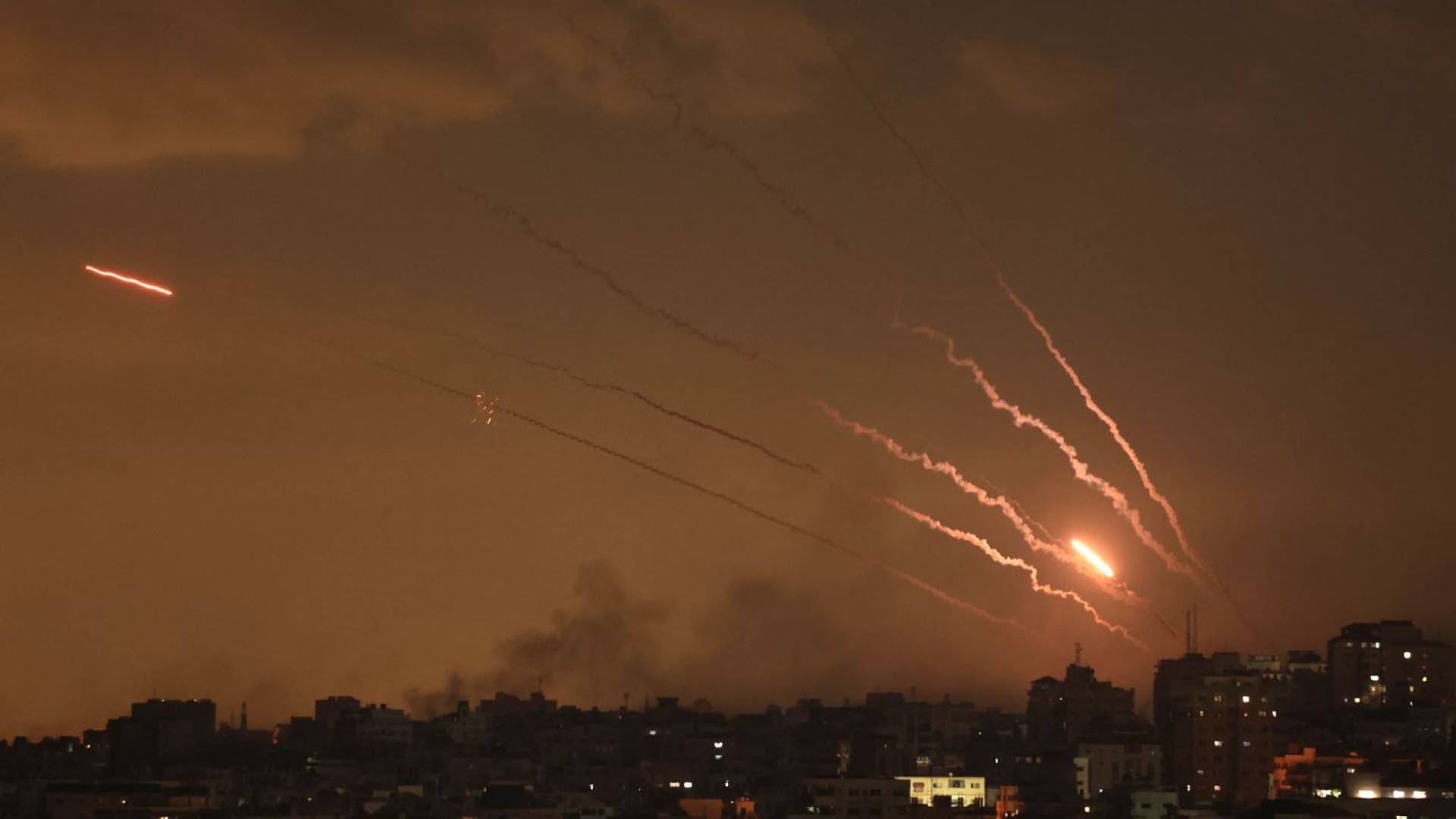 رشقات صاروخية