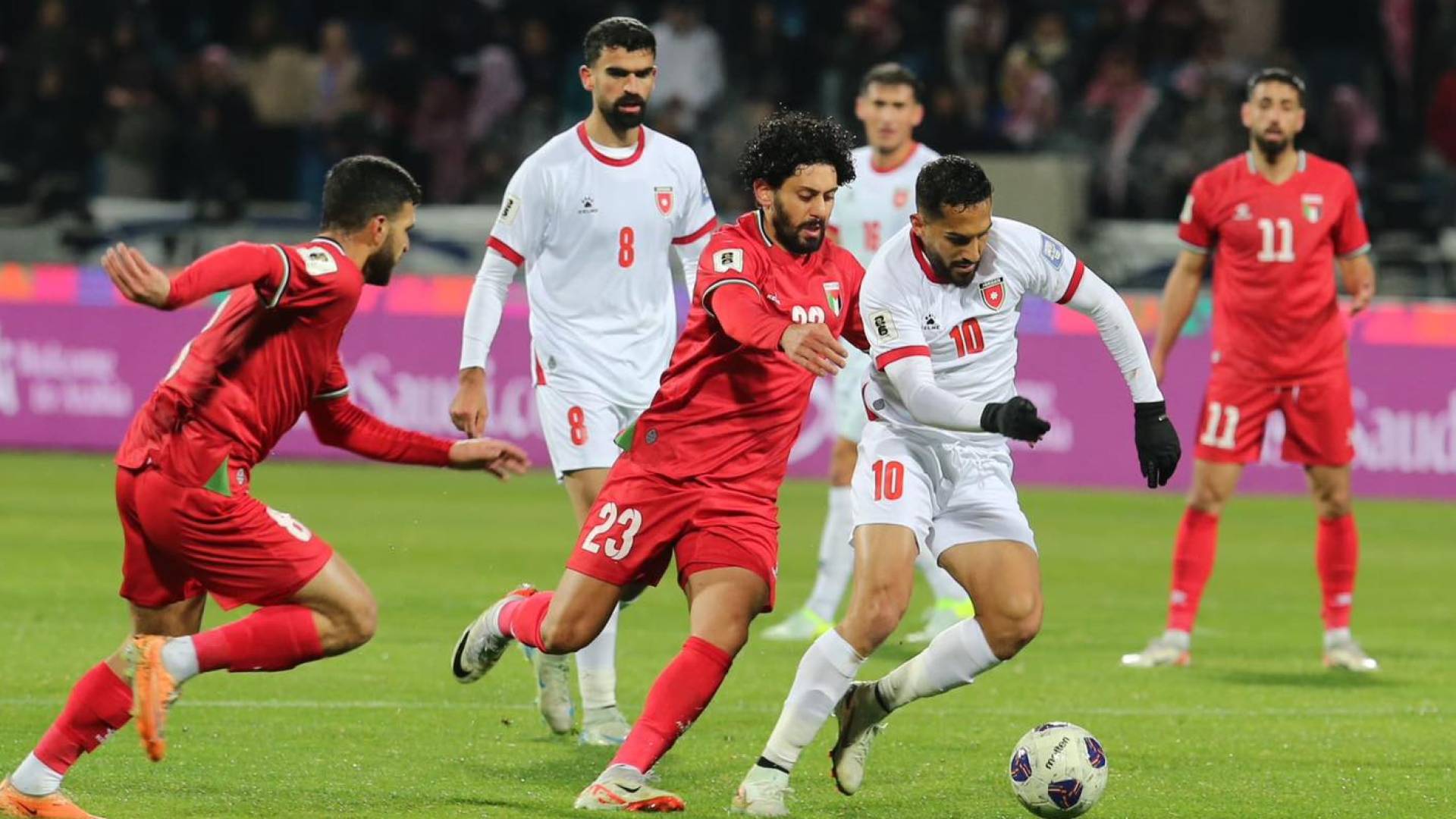 من المباراة السابقة بين الأردن وفلسطين