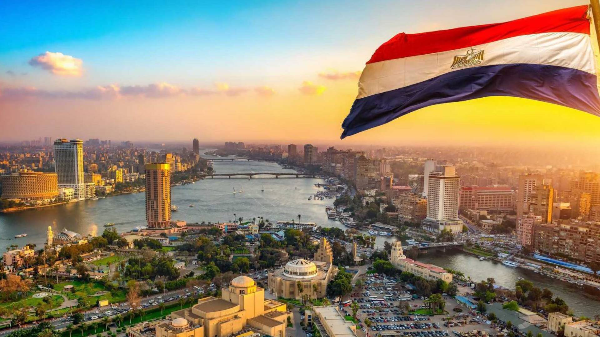 مصر تنفي مزاعم تقديم مساعدات عسكرية للاحتلال وتؤكد التزامها الثابت بدعم القضية الفلسطينية