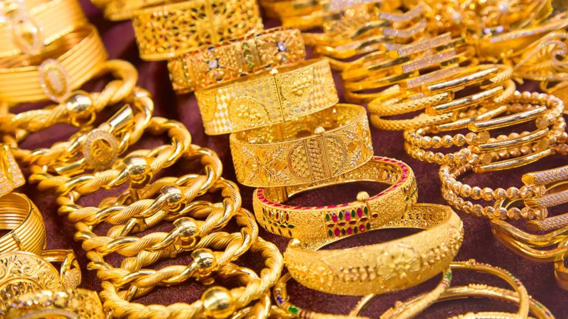قطع ذهبية - تعبيرية
