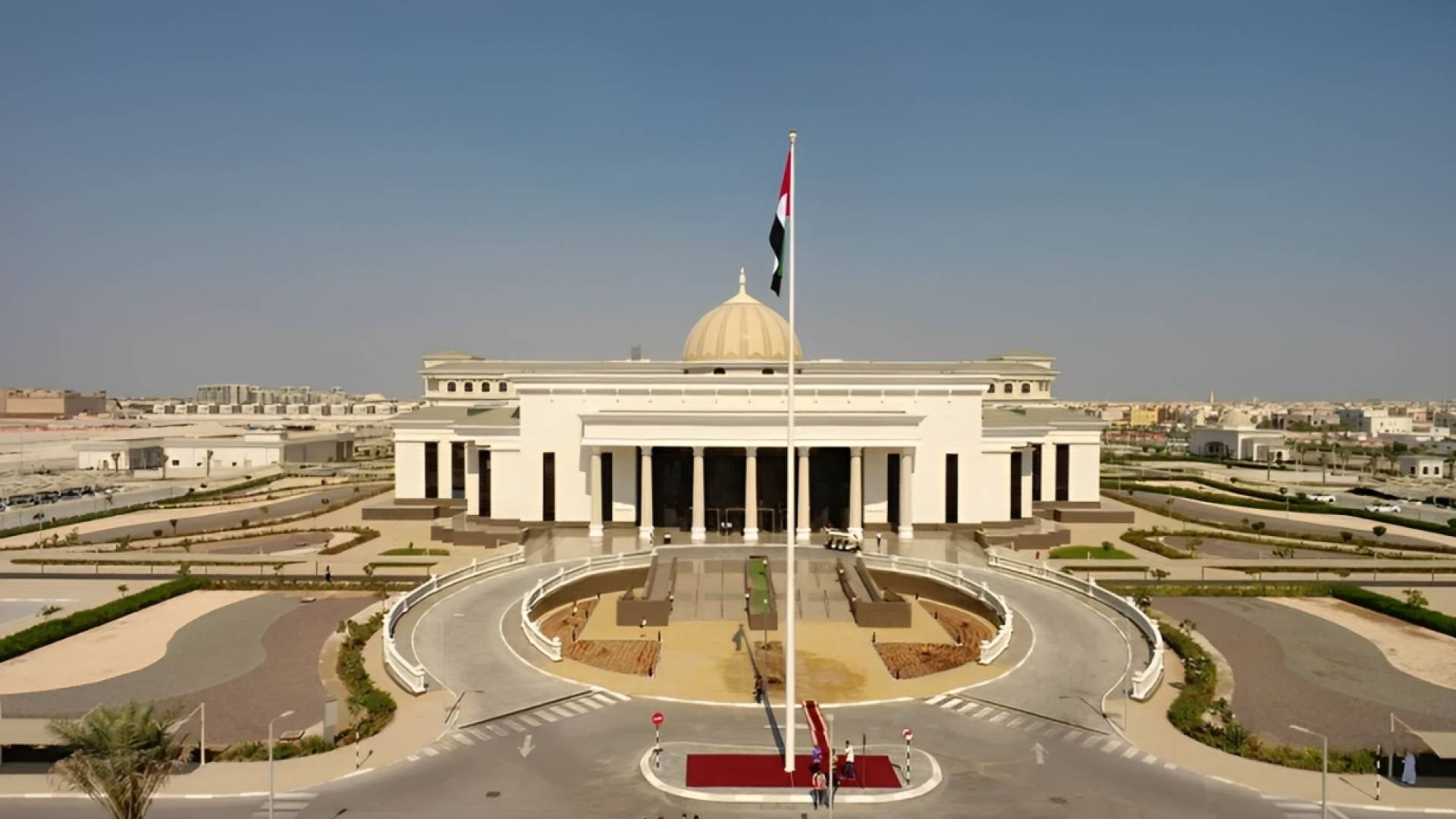 وكالة الأنباء الإماراتية: "الإعدام لثلاثة أشخاص قتلوا المولدوفي الإسرائيلي زافي كوجان والمؤبد لشريكهم"