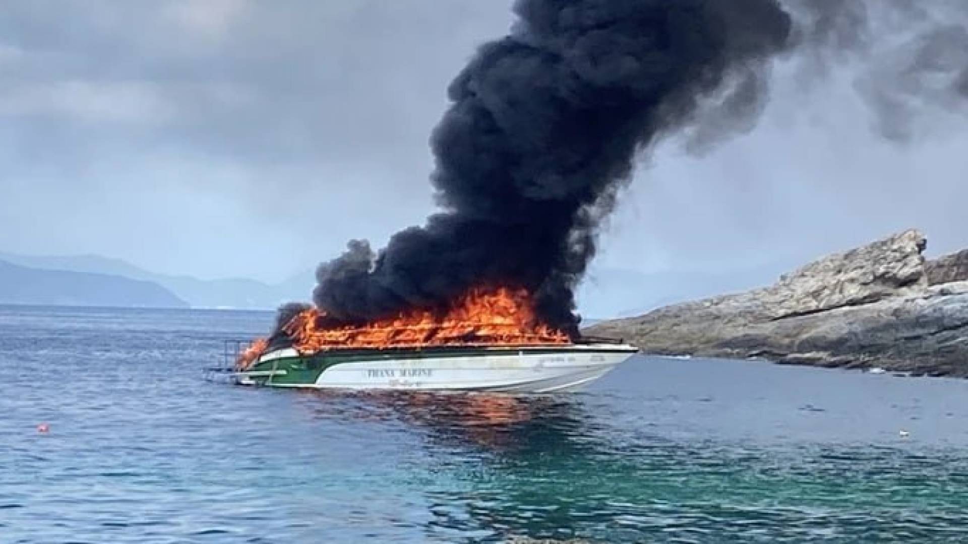 إصابة شخص في انفجار قارب سياحي جنوب تايلاند