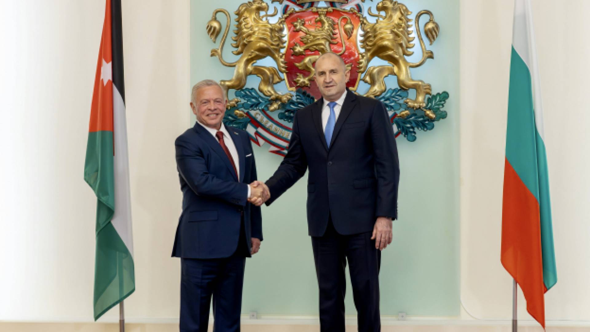 الملك يبحث مع الرئيس البلغاري العلاقات الثنائية والمستجدات الإقليمية