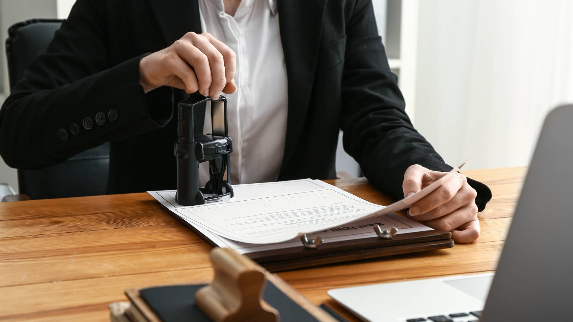 ختم وثائق رسمية