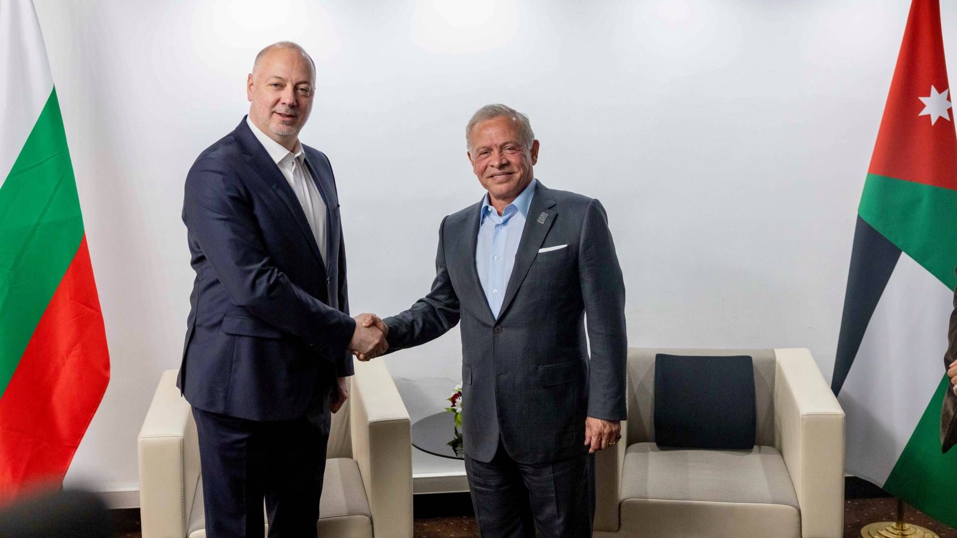 الملك يلتقي رئيس الوزراء البلغاري في صوفيا