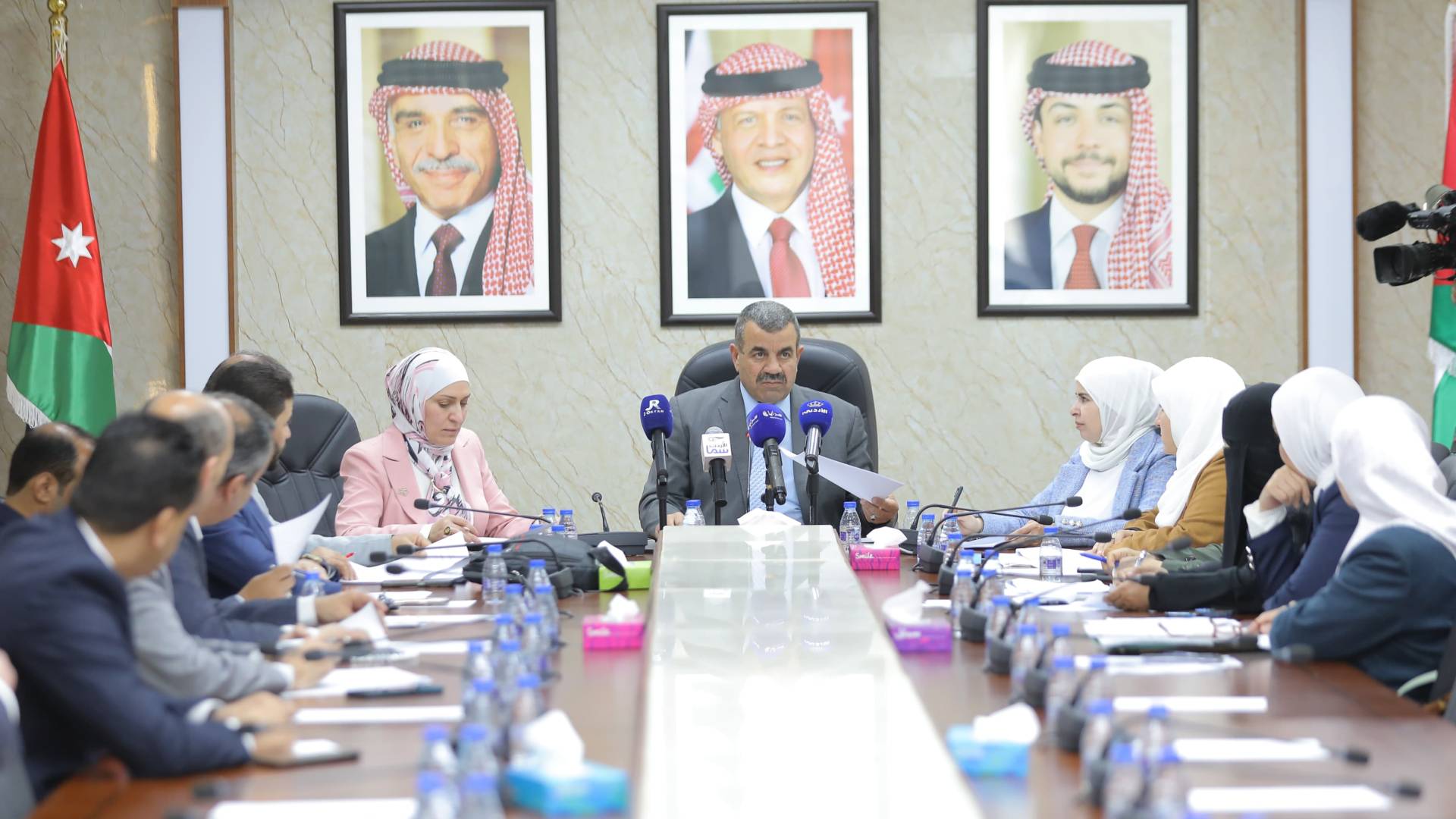 اللجنة النيابية المشتركة القانونية، والمرأة وشؤون الأسرة