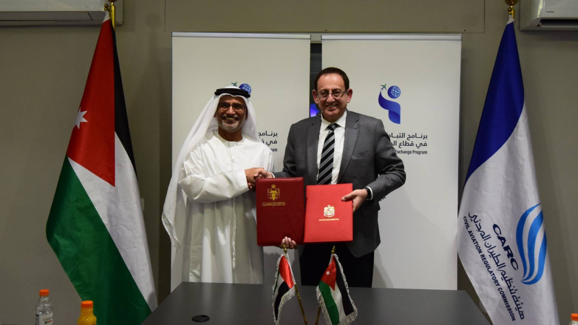 الأردن والإمارات توقعان خطاب النوايا لبرنامج التبادل المعرفي في قطاع الطيران المدني