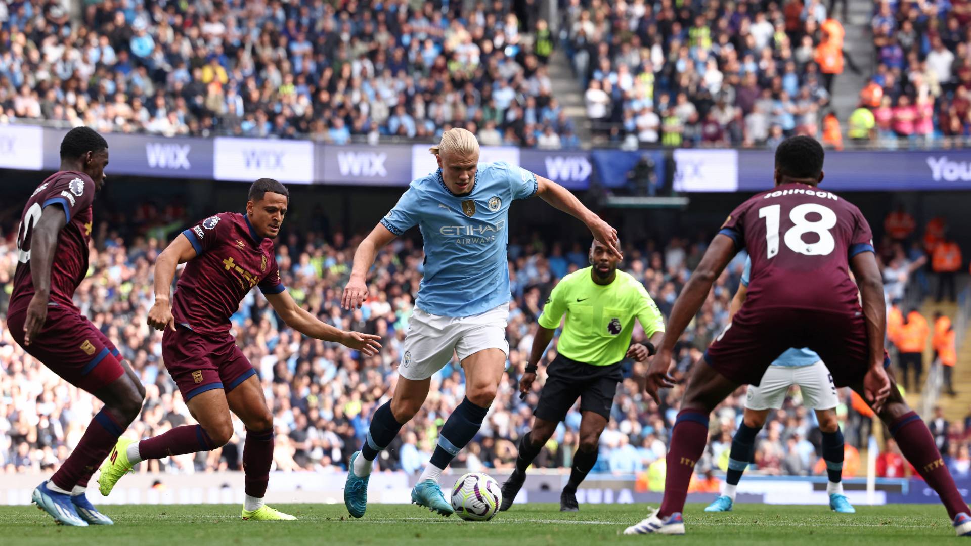 هالاند  من مباراة سابقة