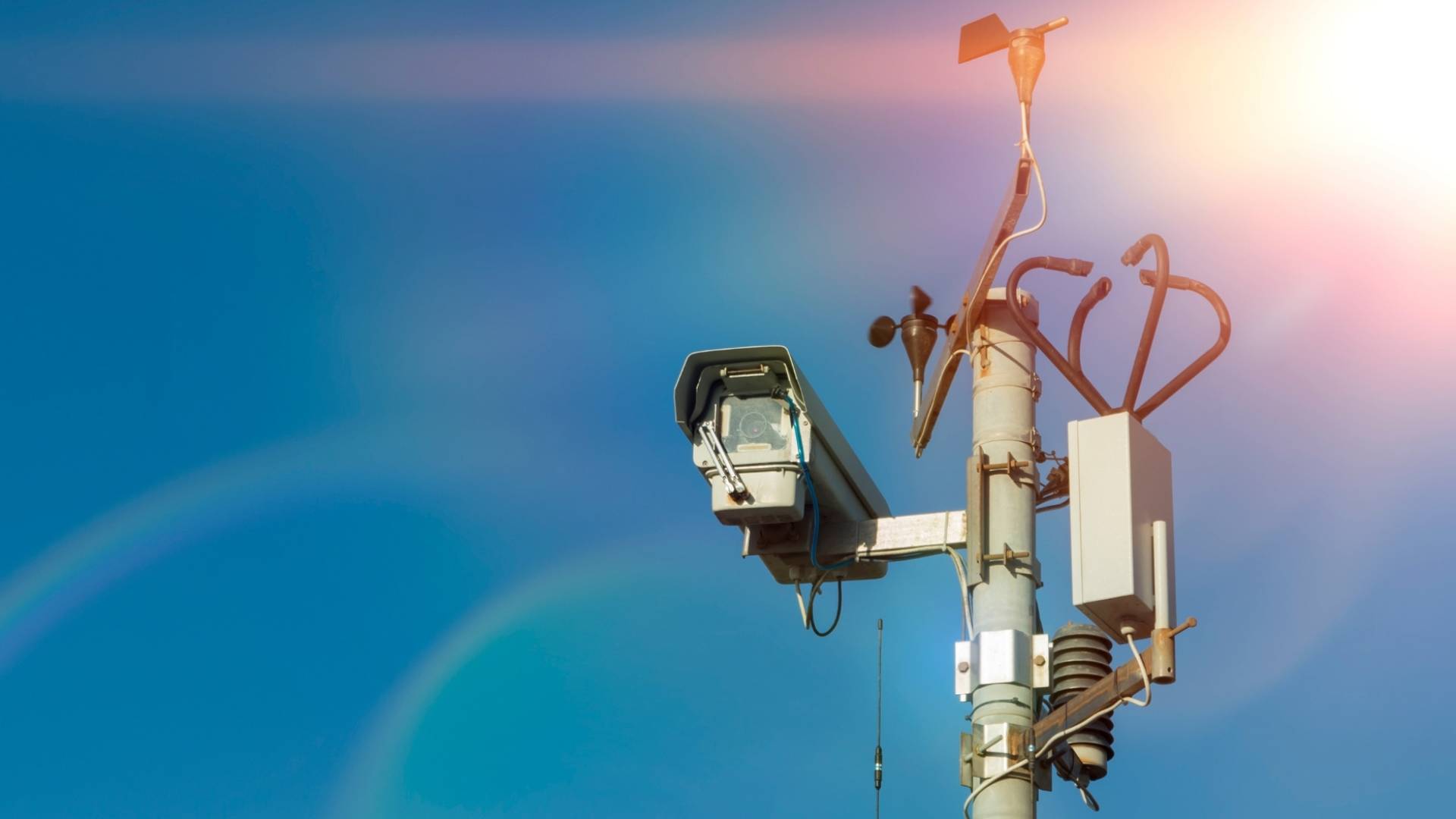 كاميرات مراقبة