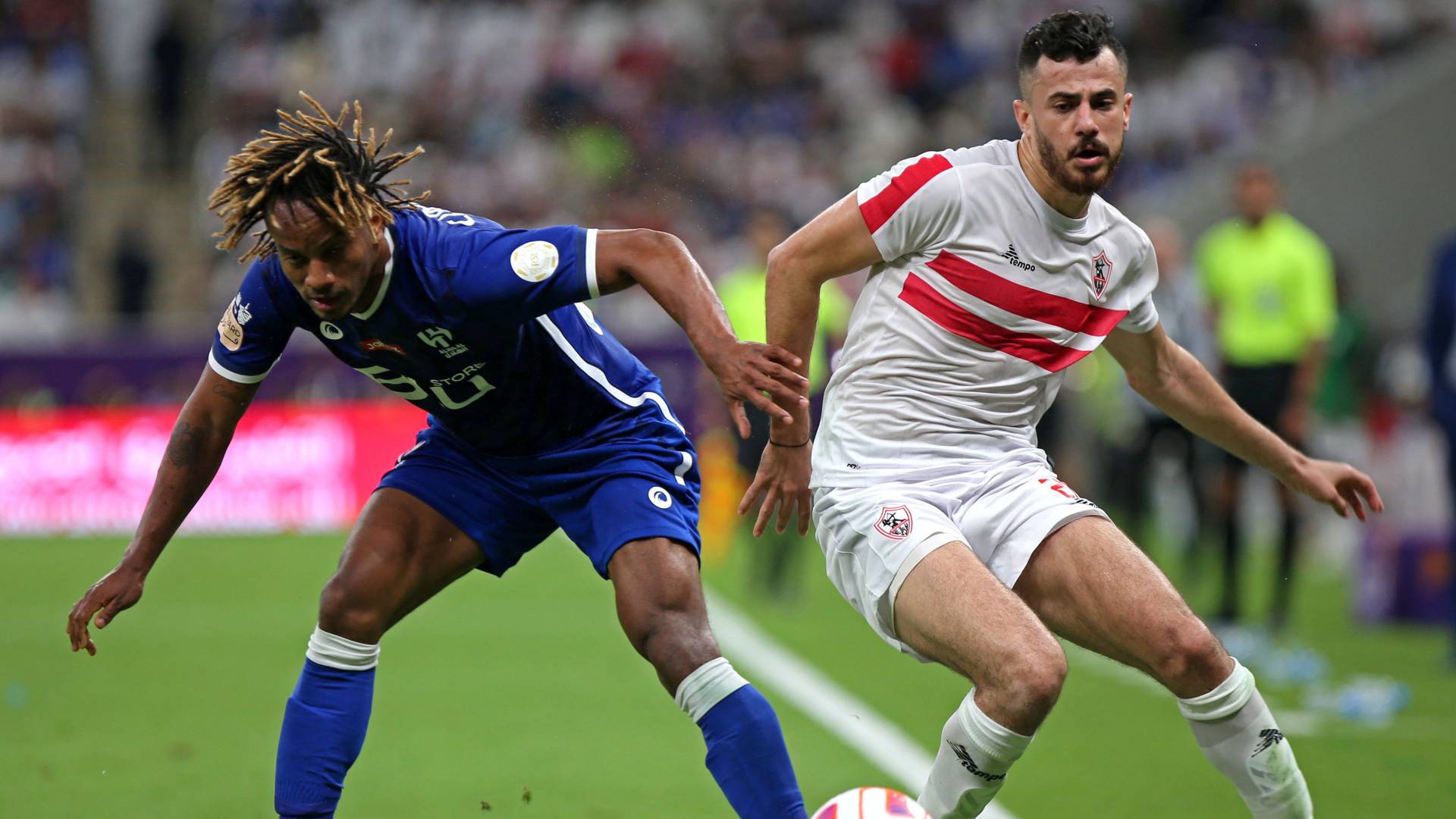 محمود حمدي "الونش" في مباراة سابقة بين الزمالك والهلال السعودي