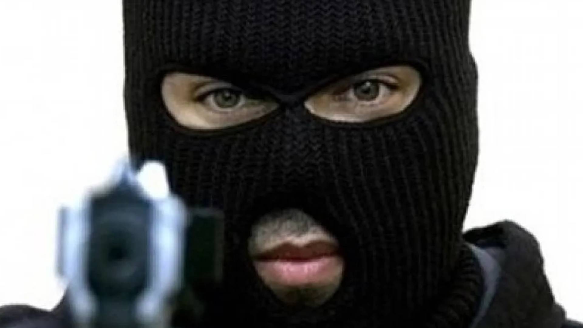 لص - تعبيرية