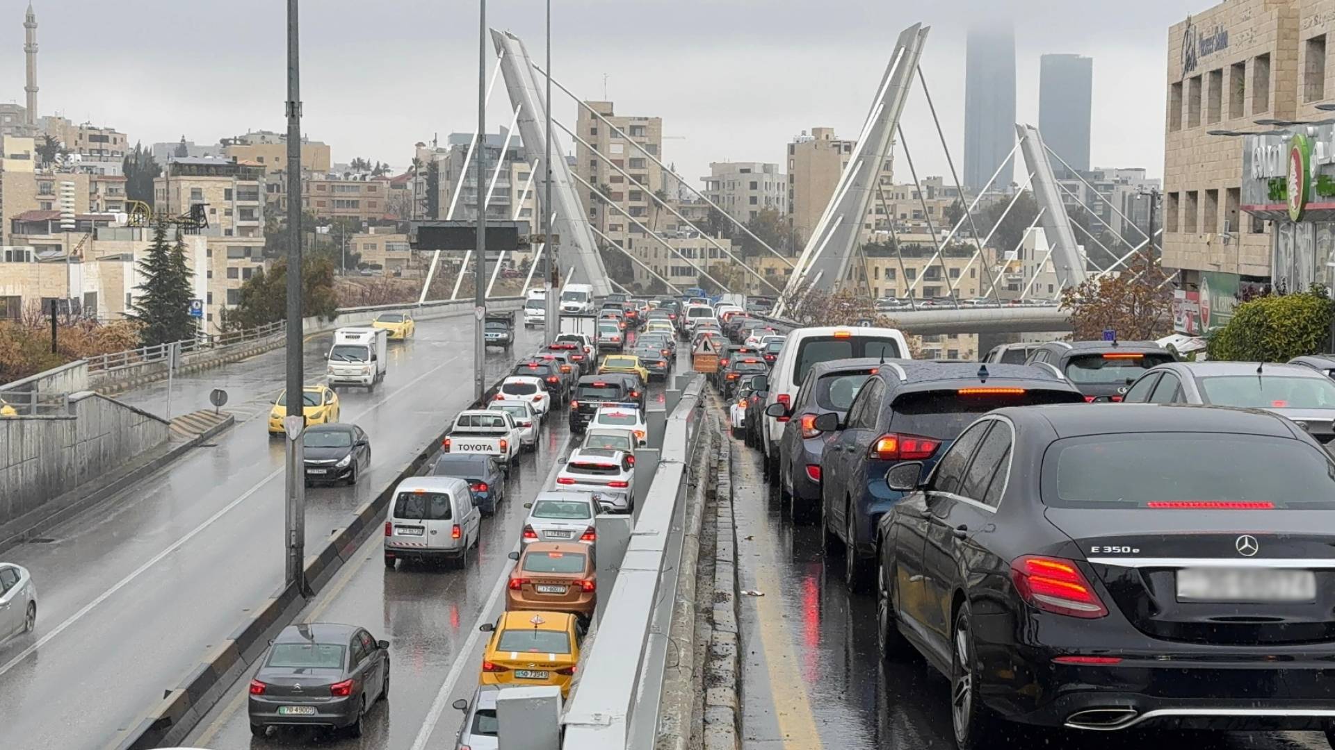 أمطار على الطرقات - أرشيفية