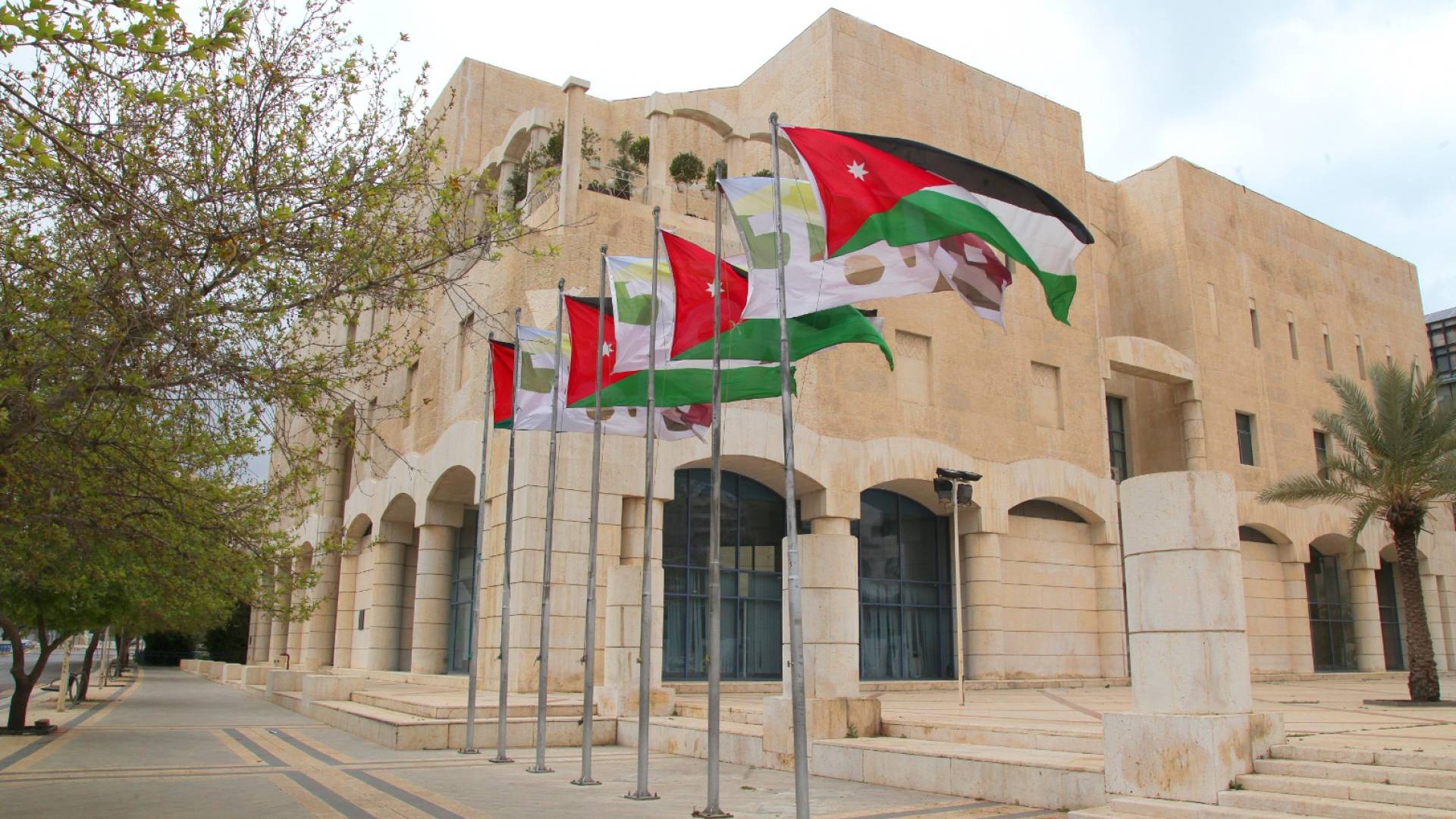 أمانة عمان: قانون ضريبة الأبنية والأراضي الجديد يعزز العدالة الضريبية ويخدم مصلحة المواطن