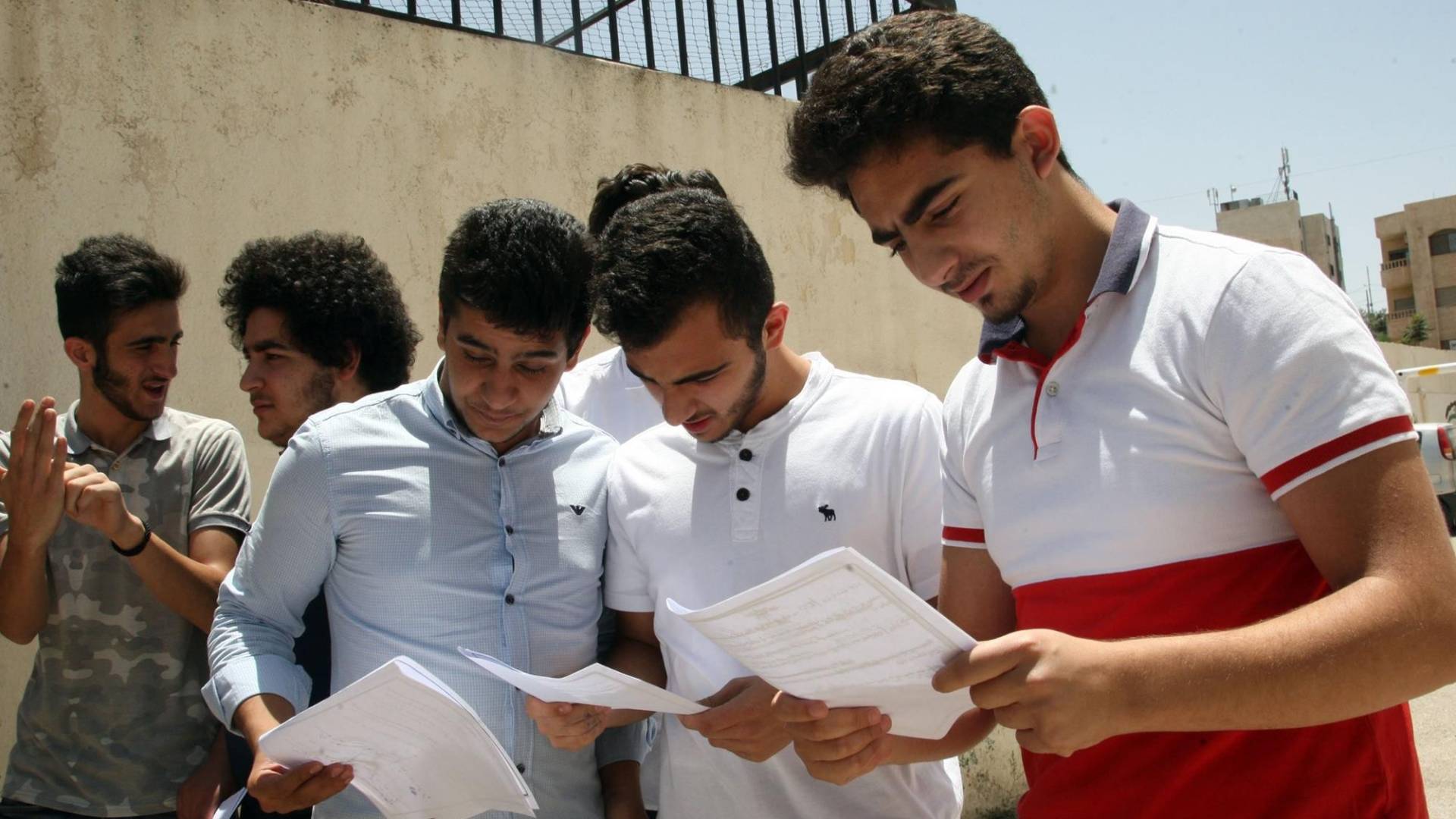 طلاب توجيهي - تعبيرية