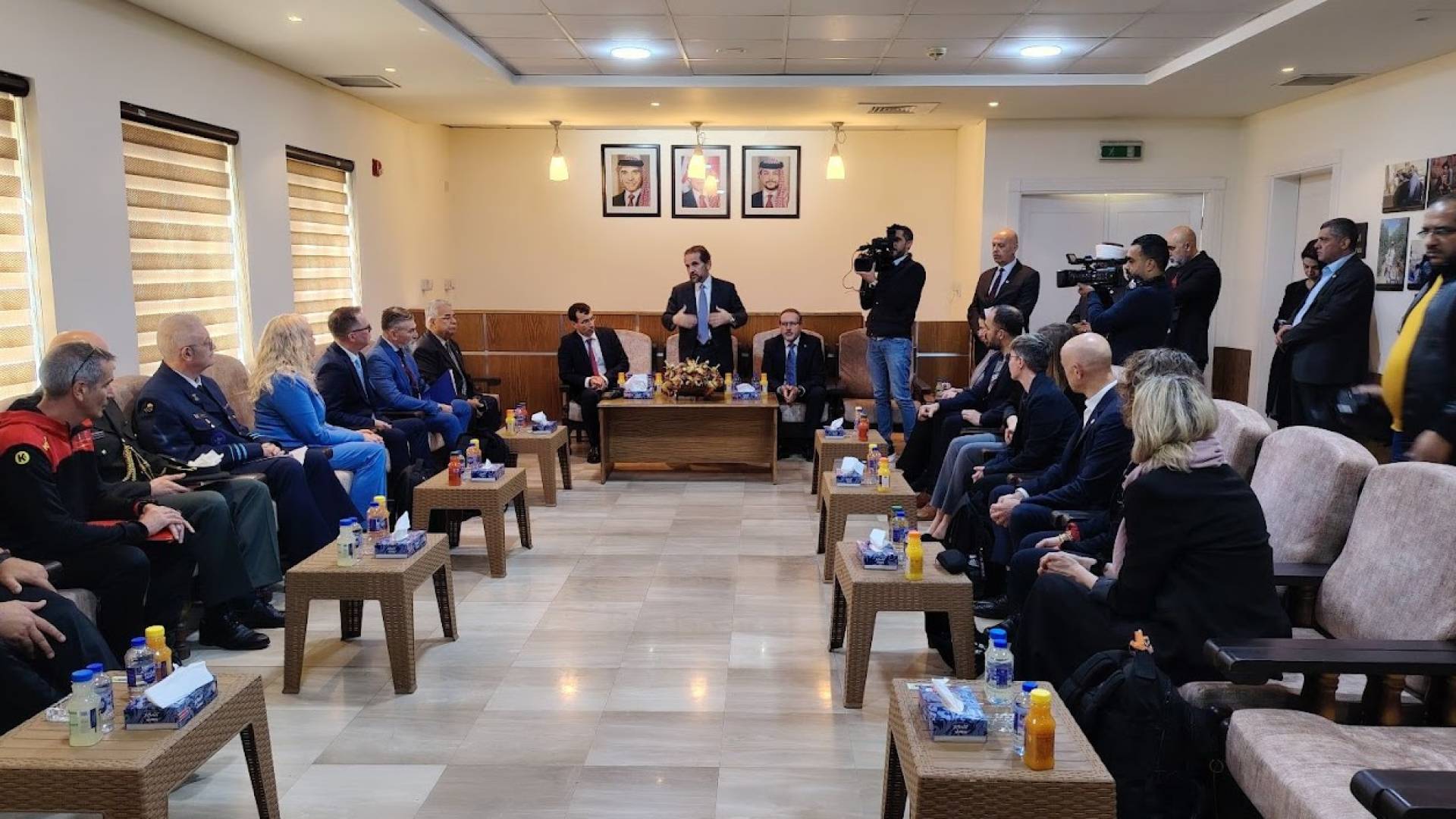 وفد أوروبي يزور الهيئة الهاشمية للمصابين العسكريين