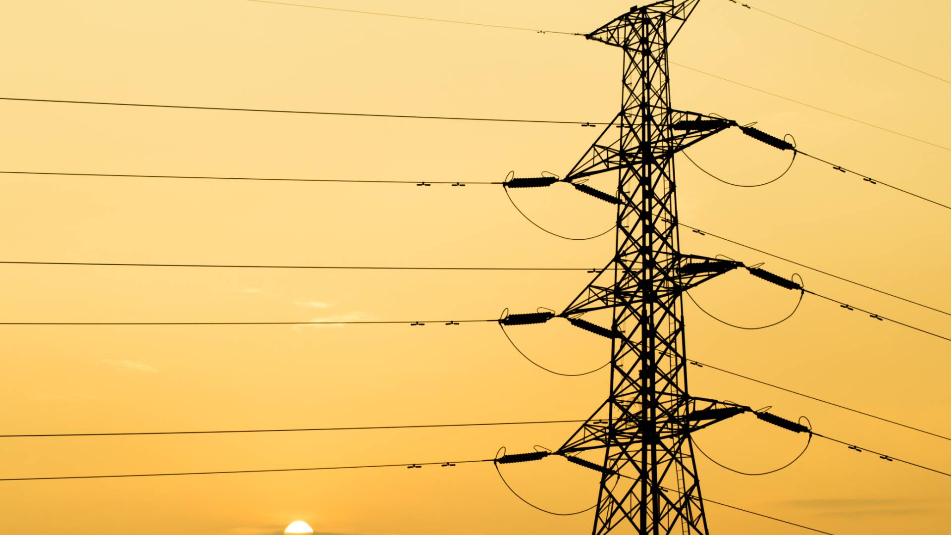 عمود كهرباء