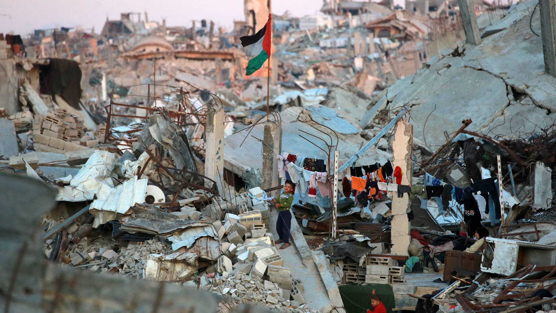 دمار في قطاع غزة