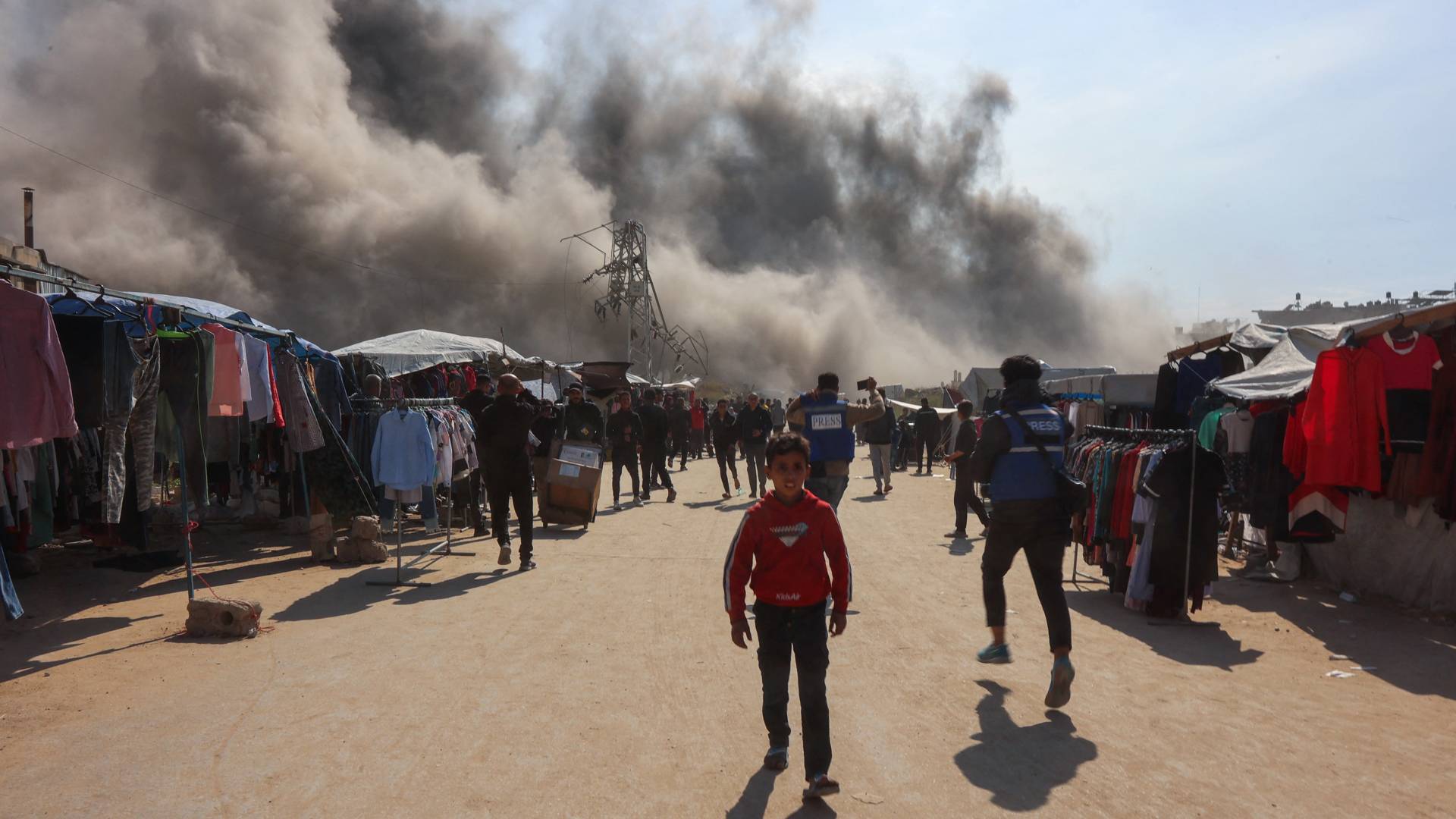 غارات على غزة