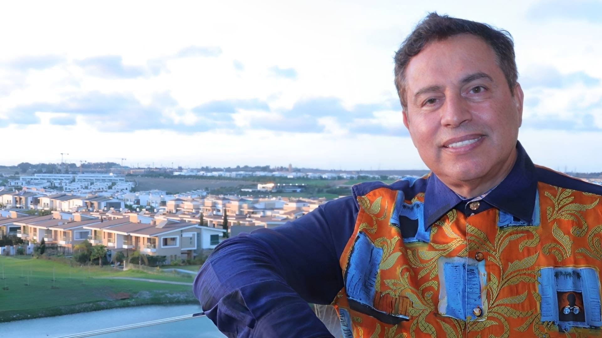 الطبيب المغربي الشهير حسن التازي الملقب إعلاميا بـ"طبيب الفقراء"