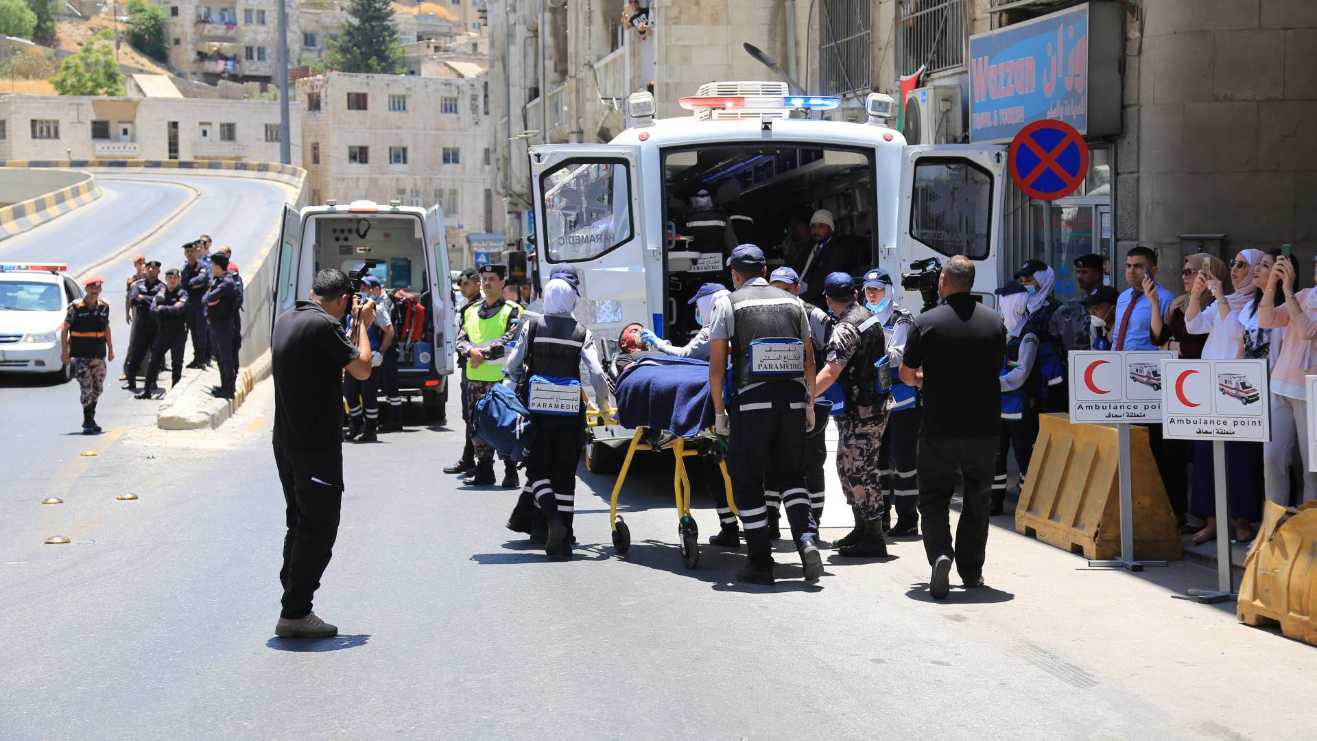 كوادر الدفاع المدني