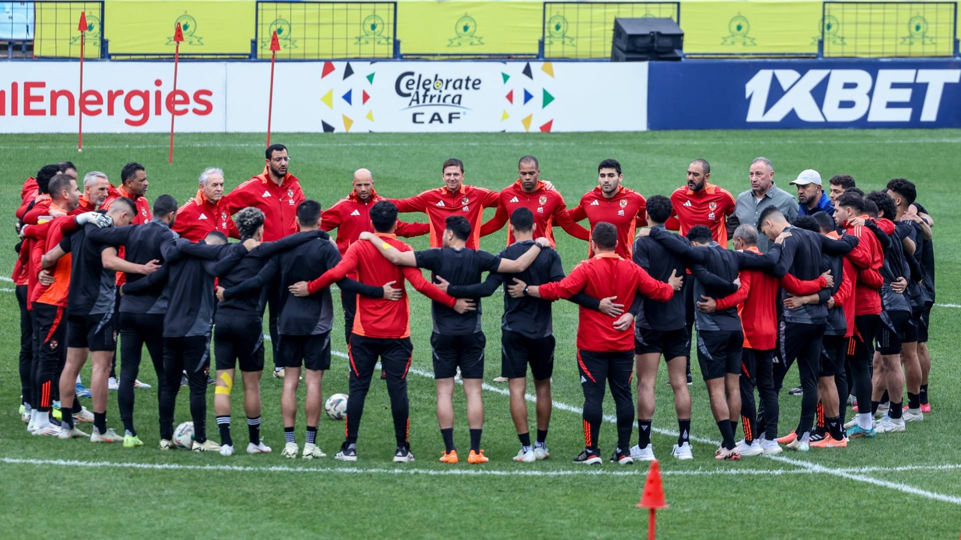 الأهلي يقترب من نهائي دوري أبطال إفريقيا بتعادل ثمين أمام صن داونز