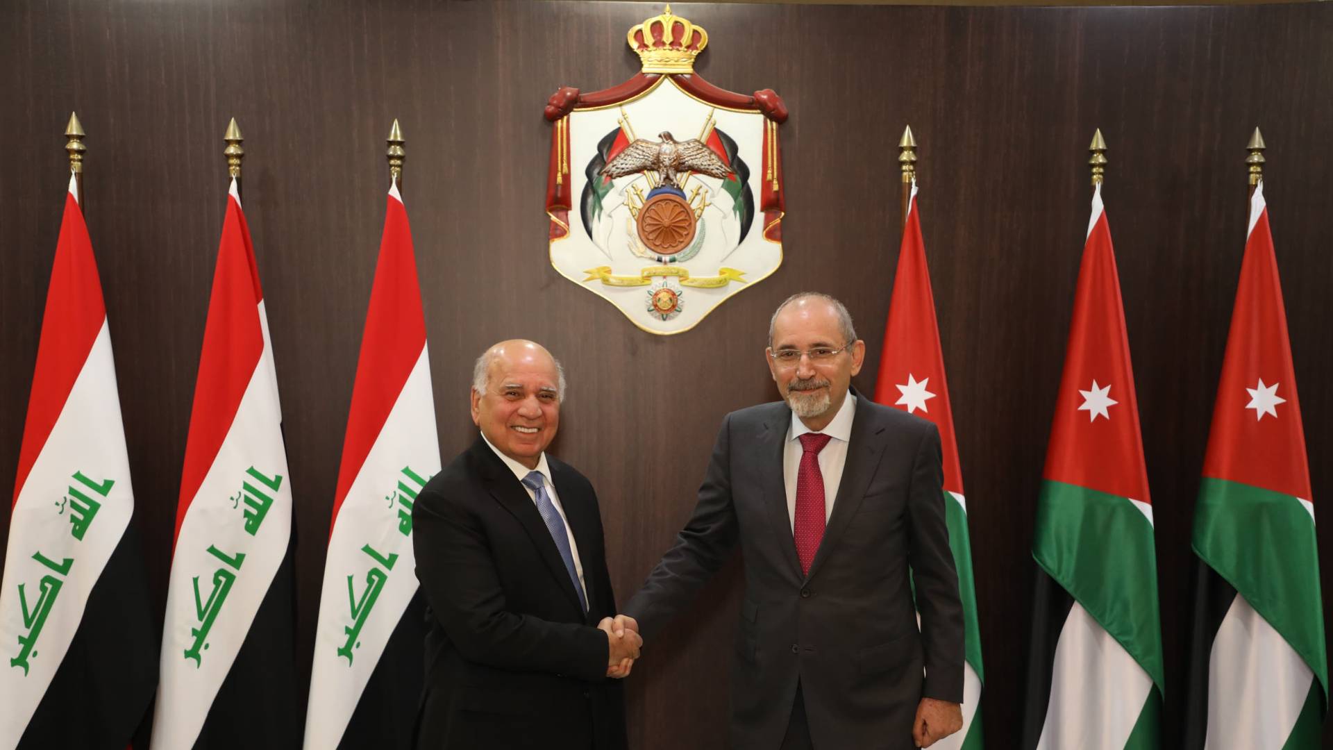 وزير الخارجية أيمن الصفدي ونظيره العراقي فؤاد حسين