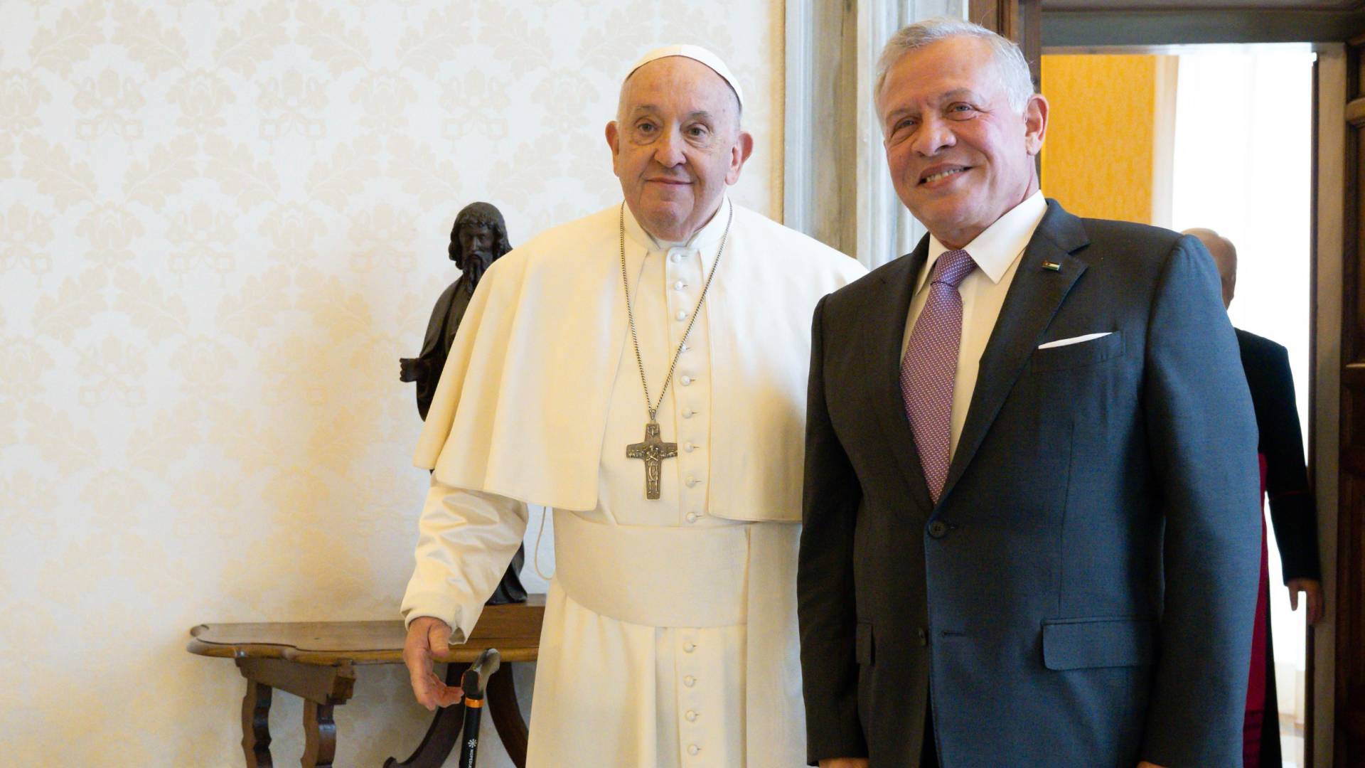 الملك عبد الله الثاني والبابا فرنسيس "أرشيفية"