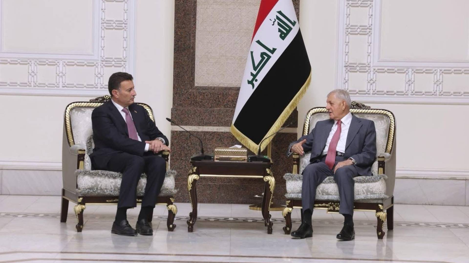 رئيس جمهورية العراق يستقبل رئيس مجلس النواب أحمد الصفدي