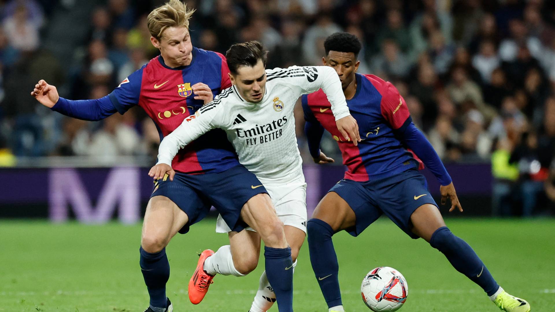 من مباراة سابقة بين برشلونة وريال مدريد