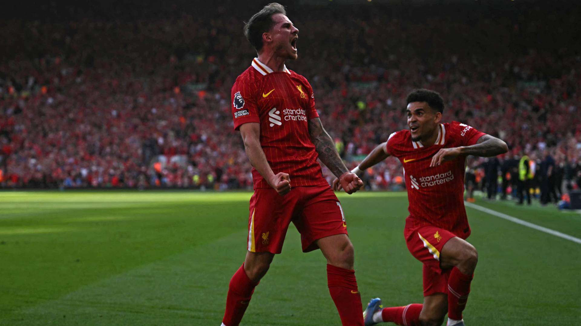 ليفربول يكتسح توتنهام ويتوج بطلا للدوري الإنجليزي رسميا