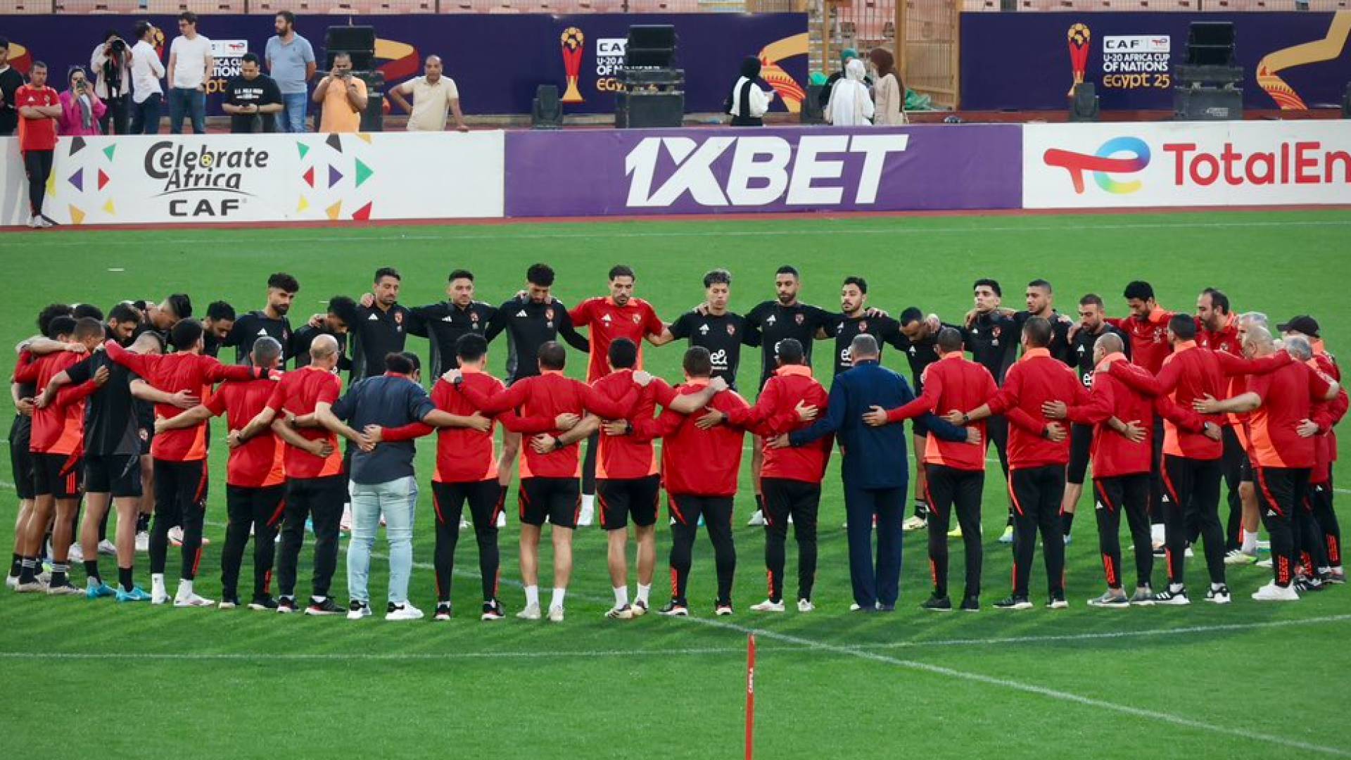 فريق الأهلي من التدريبات