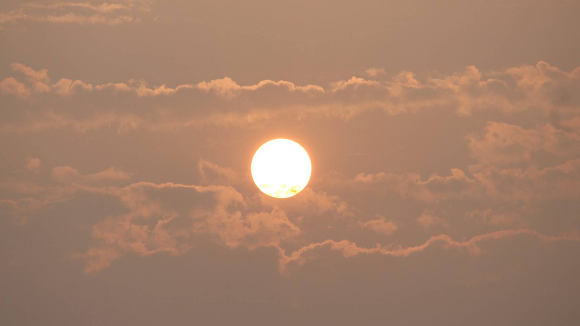 منخفض خماسيني