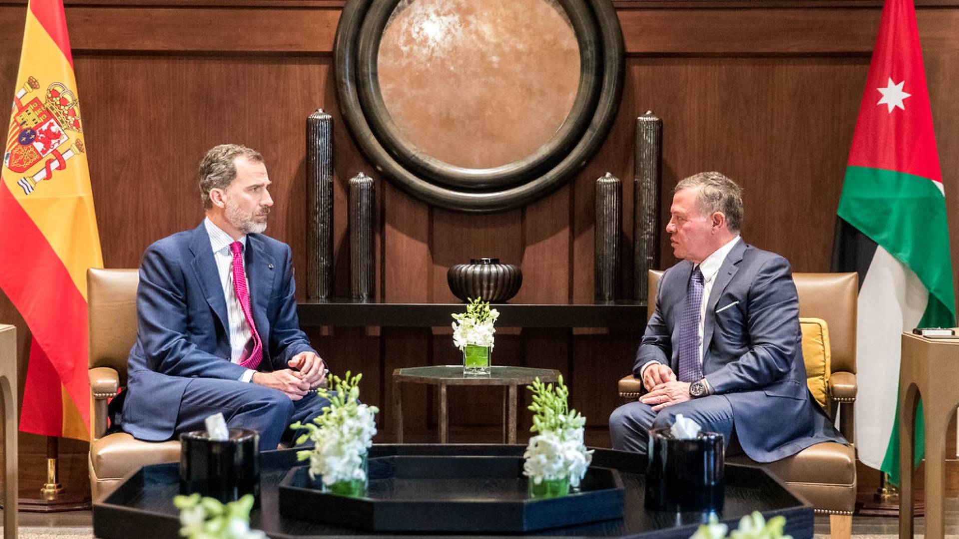 الملك عبد الله الثاني مع العاهل الإسباني