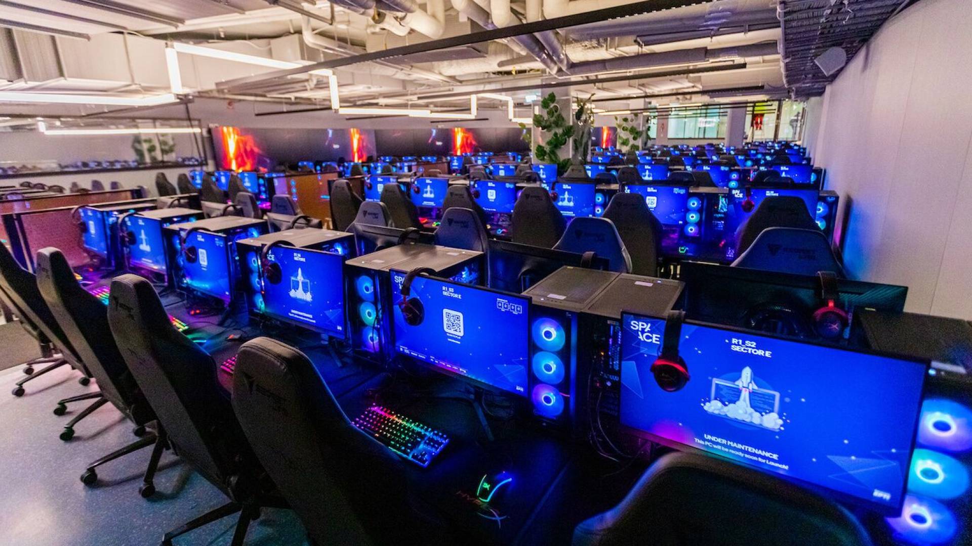 مراكز ألعاب الكترونية - تعبيرية