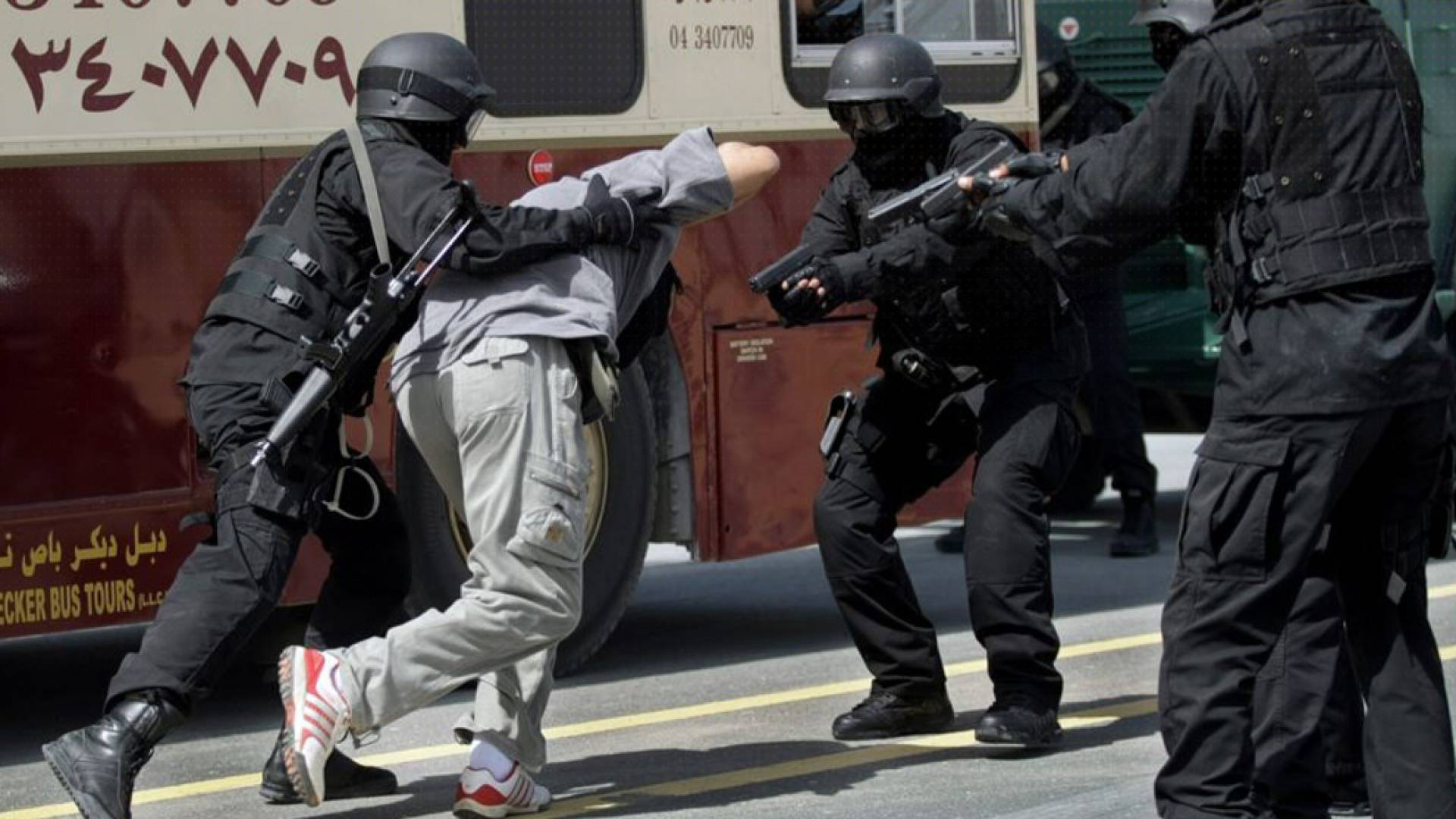 عناصر من أجهزة الامن الإماراتية - أرشيفية