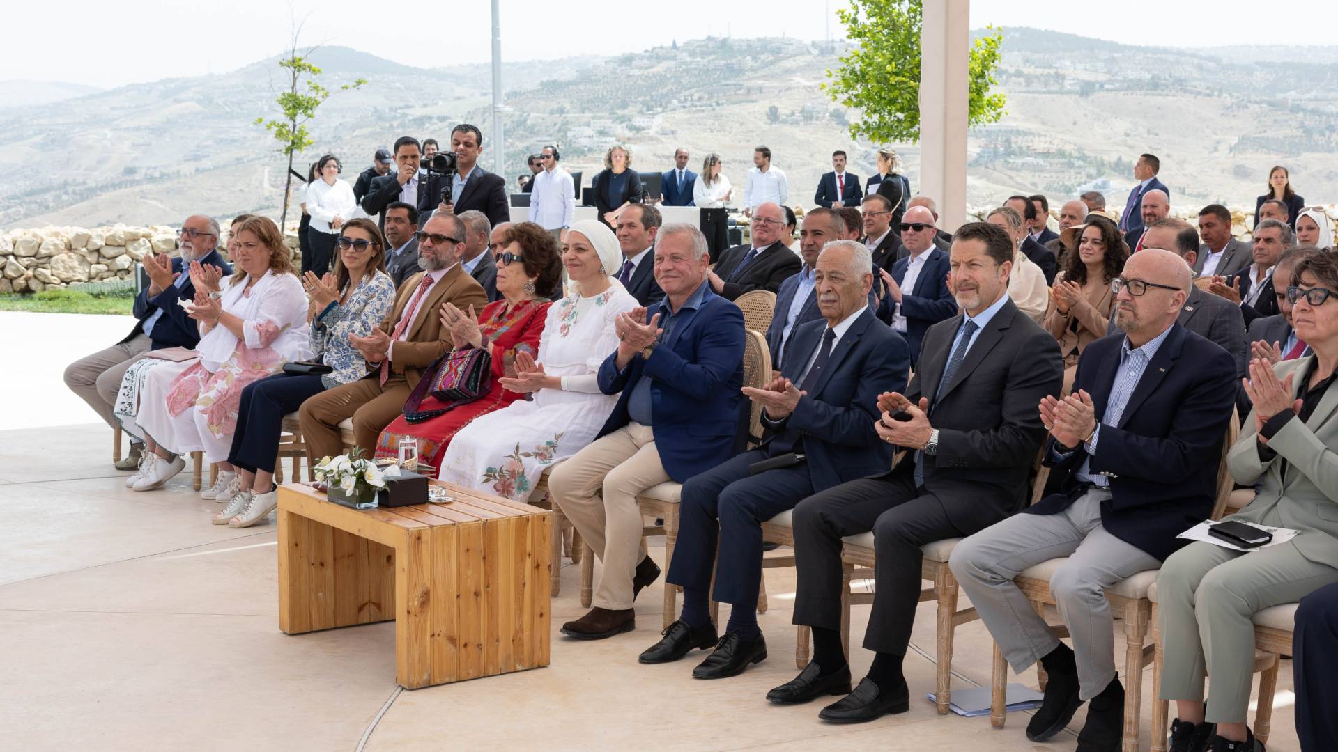 الملك يدشن المرحلة الثانية من الحديقة النباتية الملكية في تل الرمان