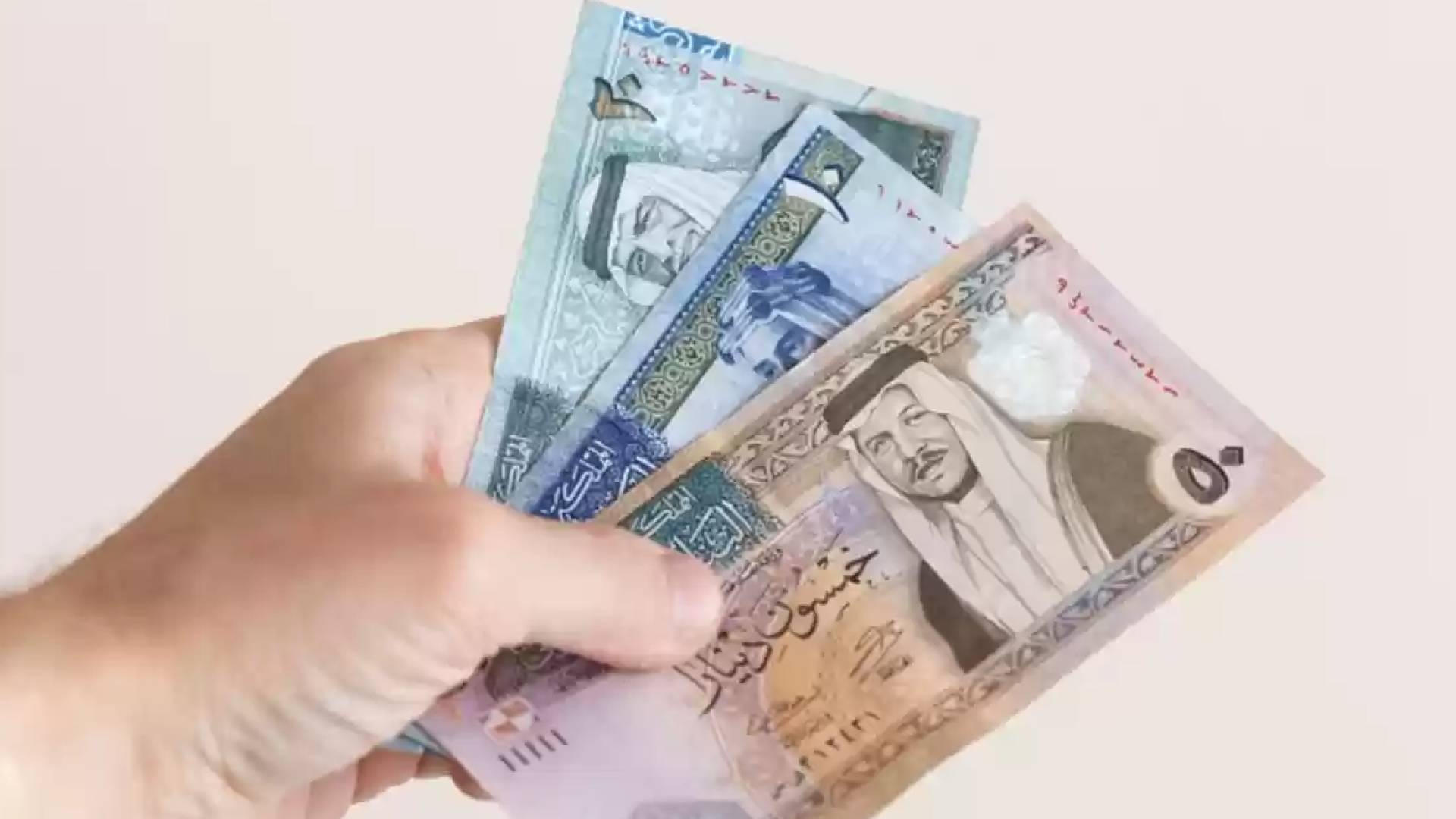 "الإحصاءات العامة": 544 دينارا معدل الأجر الشهري للعاملين في 2022