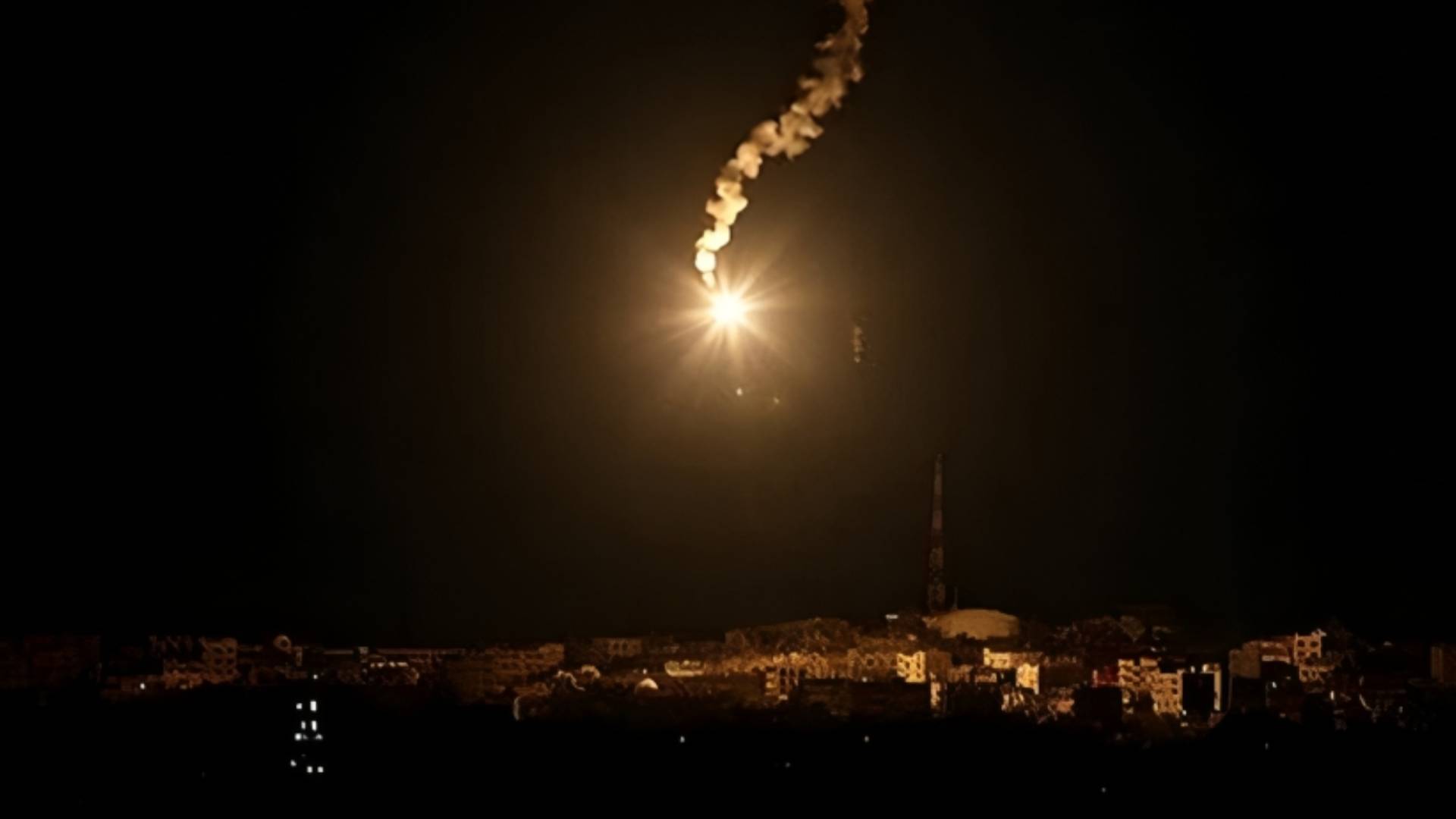 قنابل مضيئة "أرشيفة"