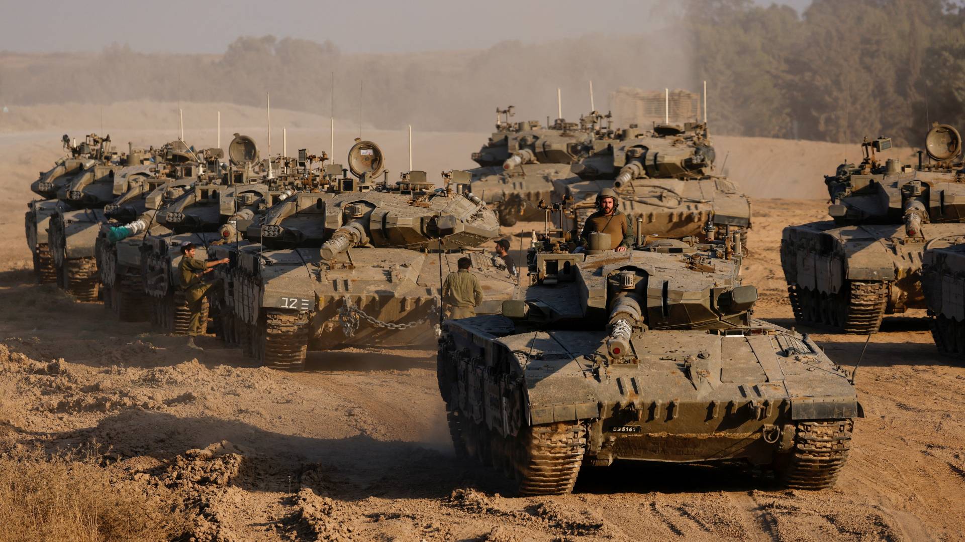 آليات الاحتلال العسكرية