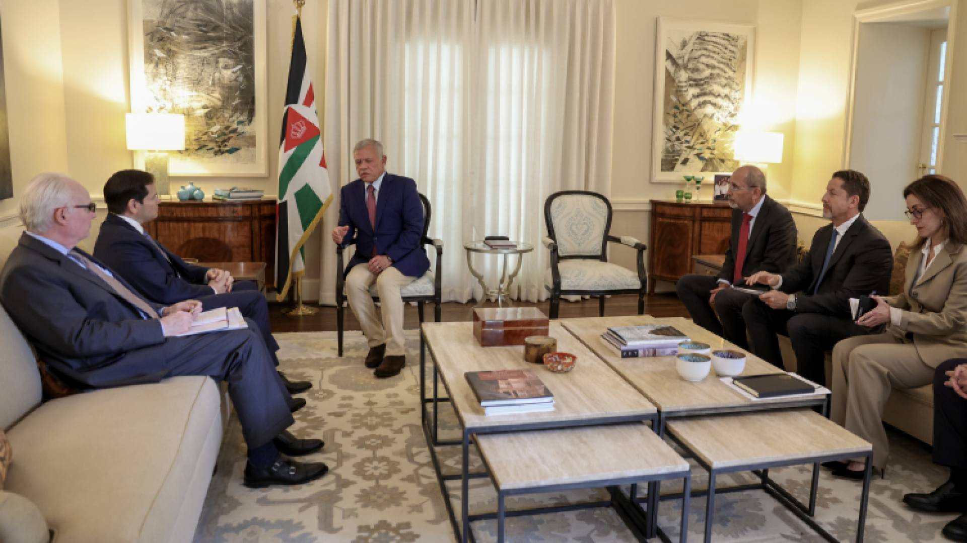 الملك يجتمع بوزير الخارجية الأمريكي ماركو روبيو