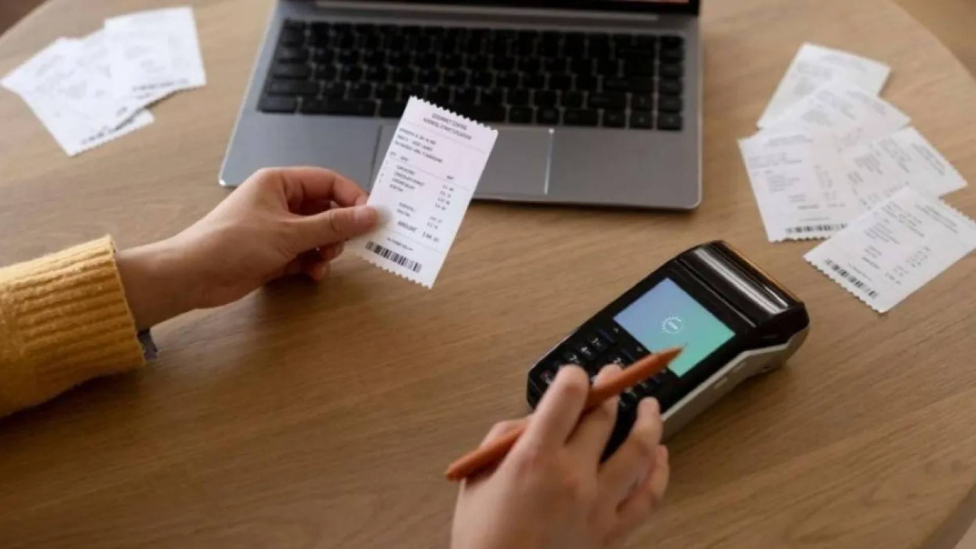 "الضريبة" تبدأ بتوجيه إشعارات تبليغ للمخالفين لنظام الفوترة الإلكتروني